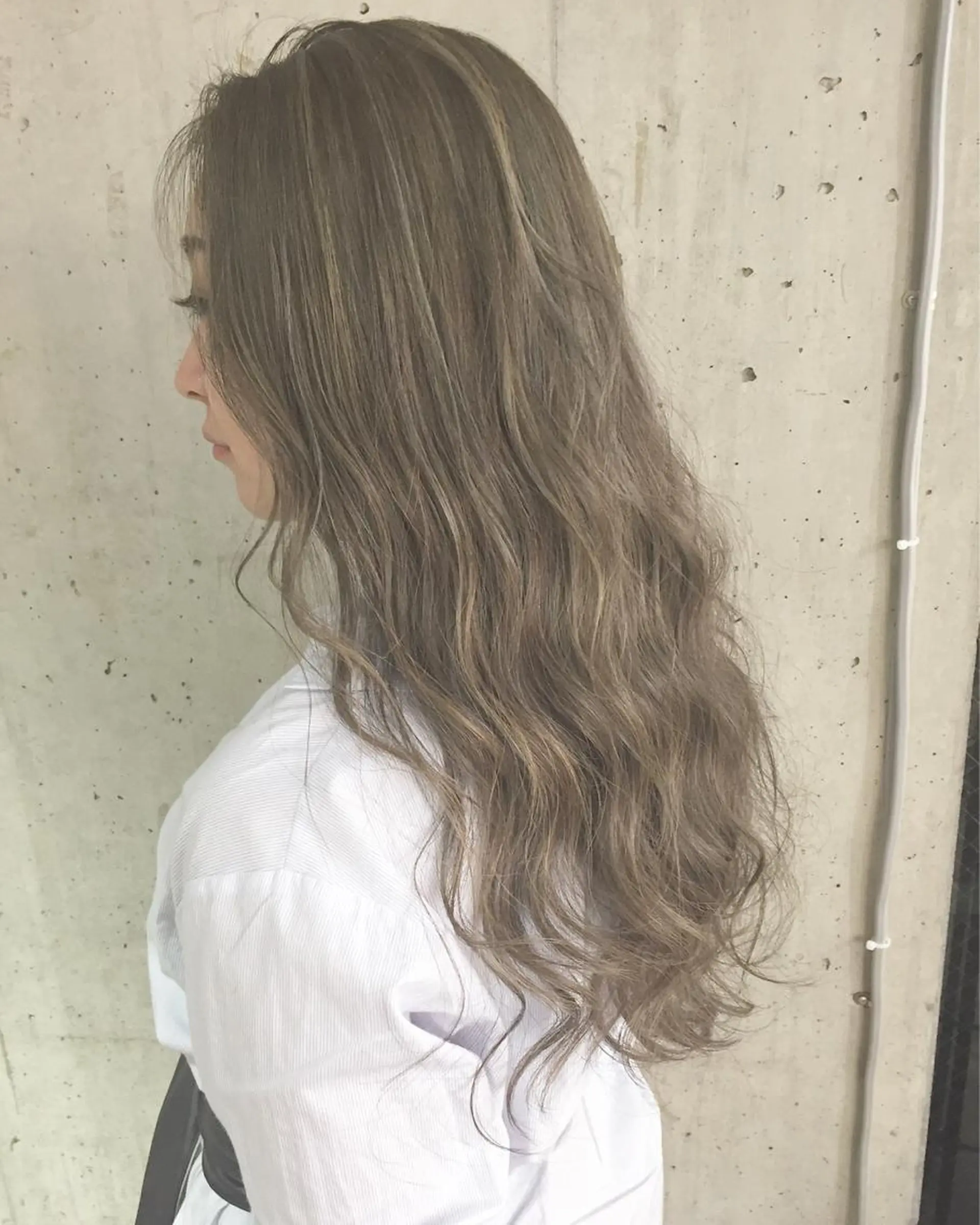 ロング カラー パーマ ヘアアレンジ メンズ キッズ ネイル マツエク・マツパ メンズブリーチ メンズハイライト メンズインナーカラー ブリーチ グラデーションカラー 韓国風×透明感カラー 髪質改善オタベシンヤのヘアスタイル