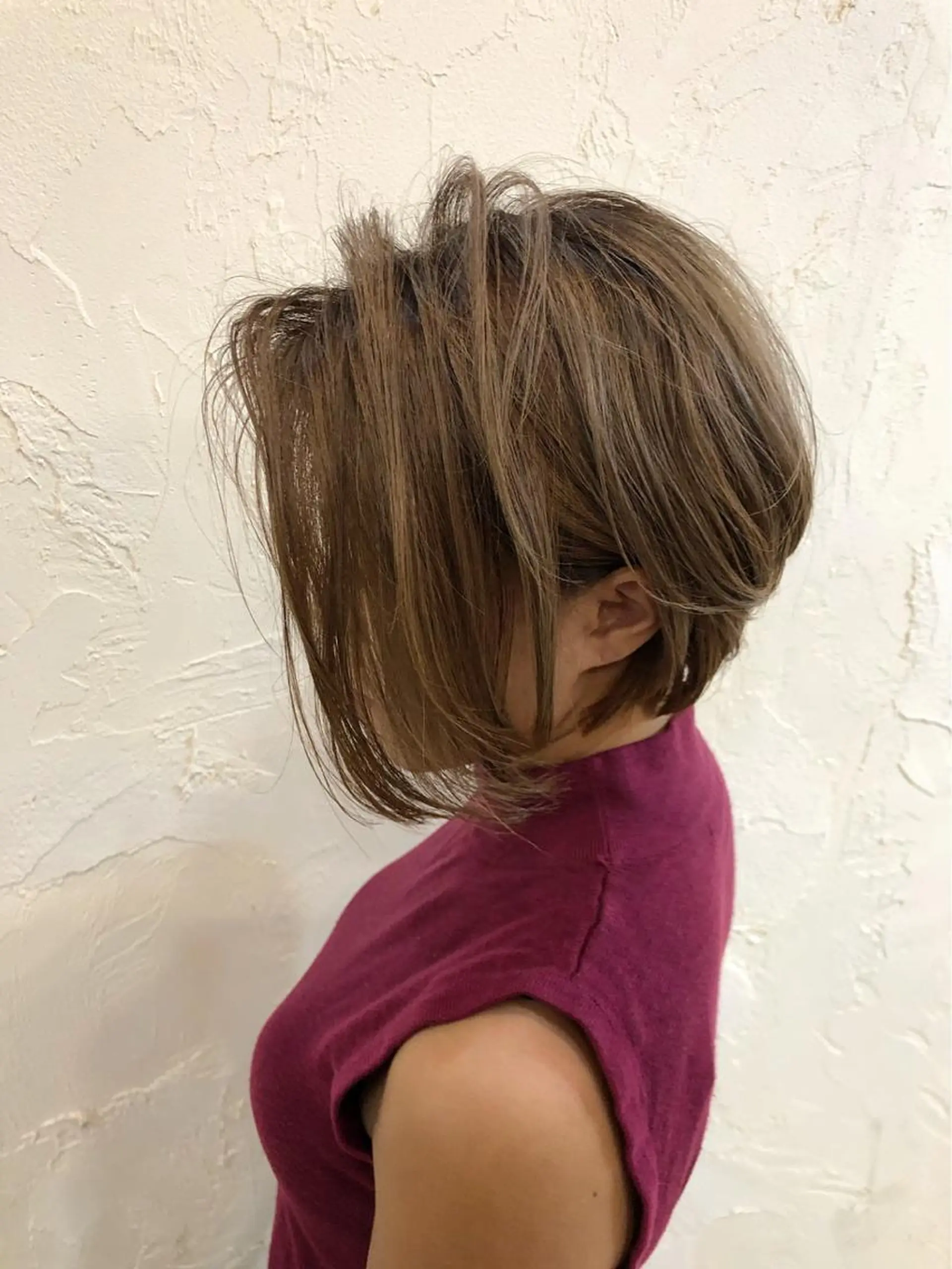 セミロング 韓国レイヤー外国人風 透明感カラー髪質改善のヘアスタイル