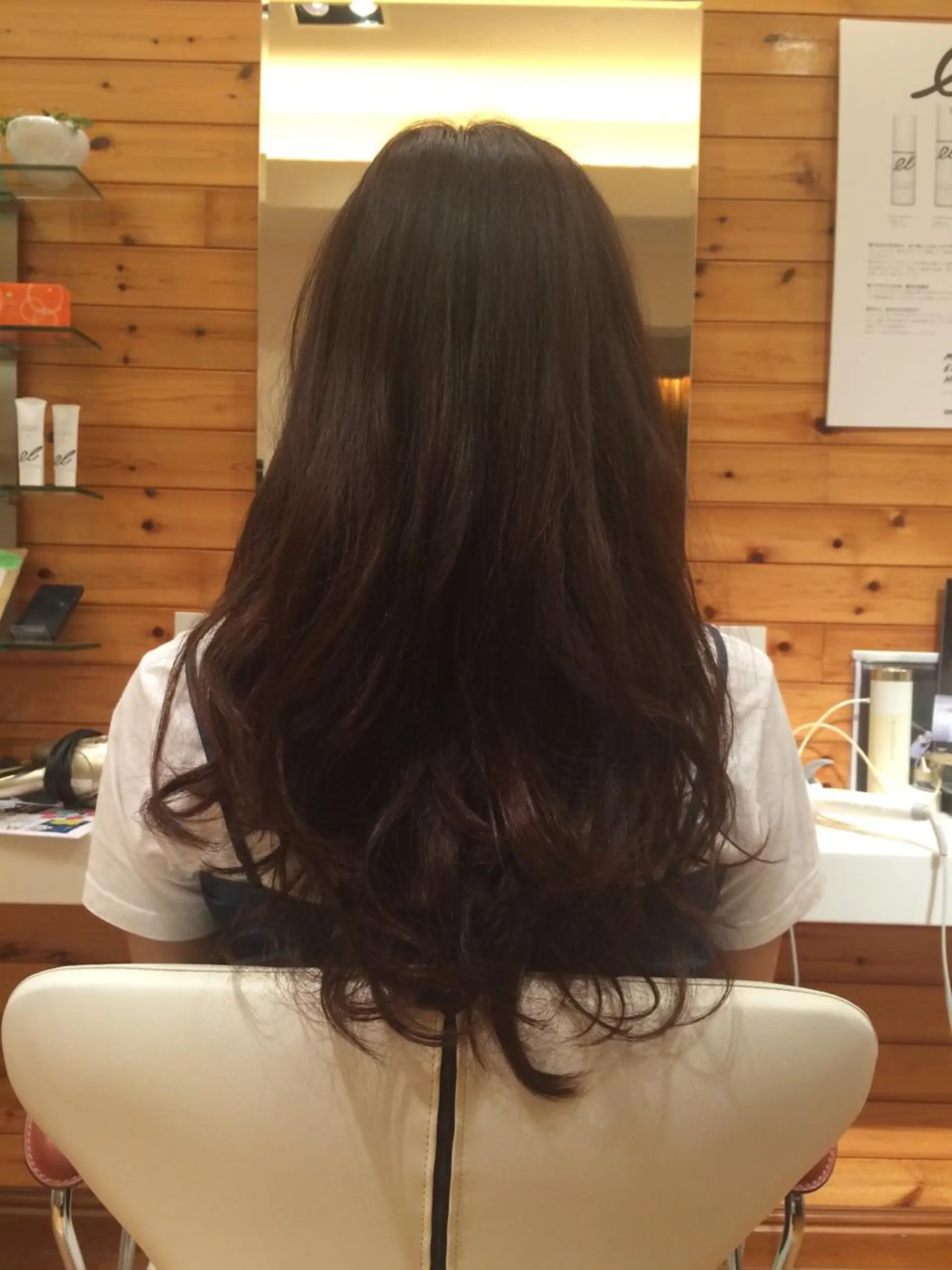 ロング カラー DEE okazakiのヘアスタイル