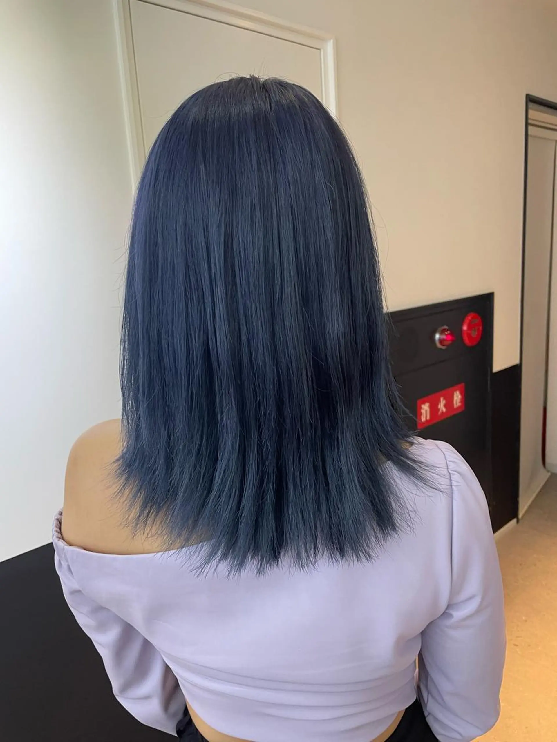 ミディアム カラー アクアカラー ブルーカラー One By The Ect所属・ショート/脱白髪染め ☆宇﨑悠実のヘアスタイル