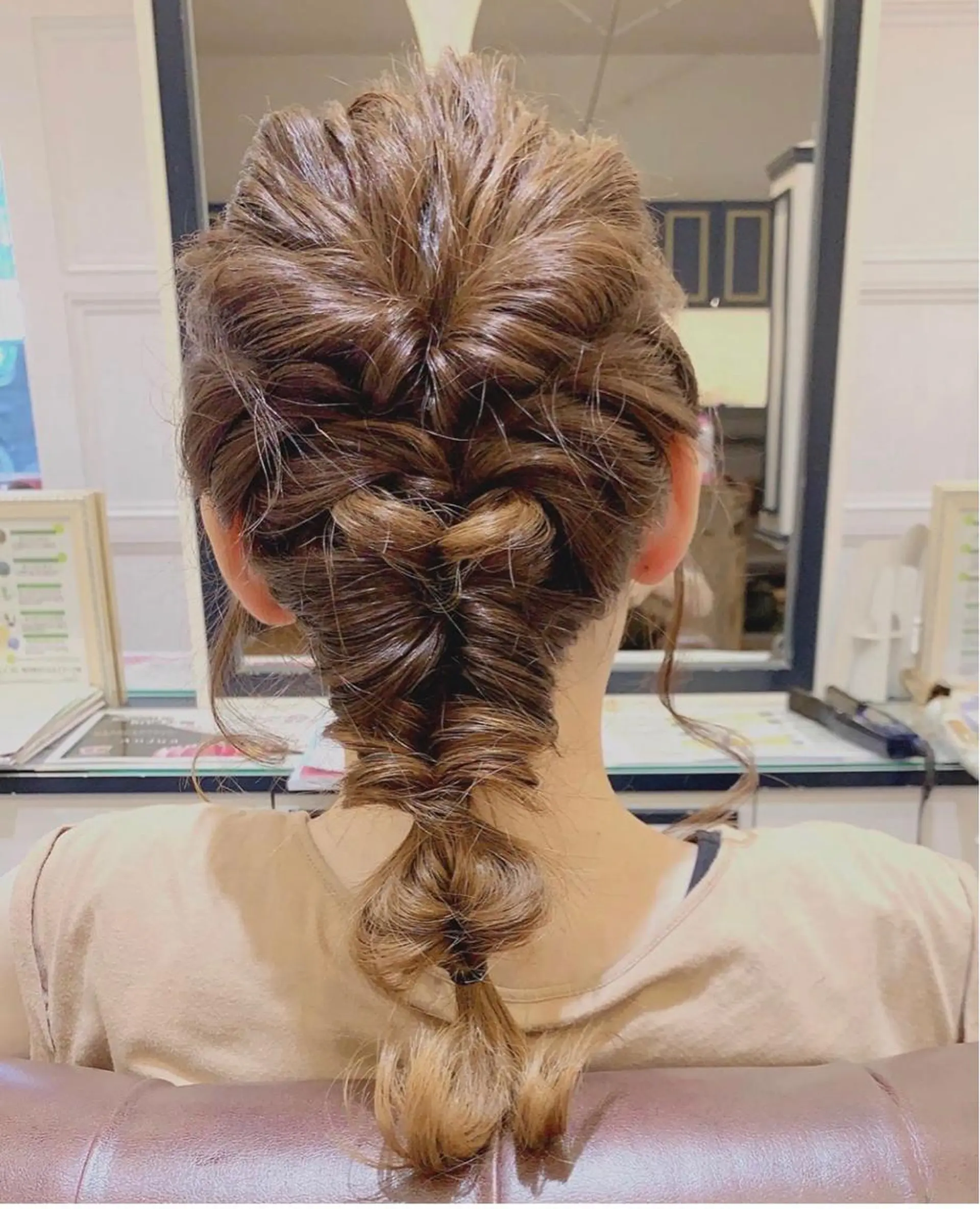 ヘアアレンジ LOUVRE totalbeautysalon西大寺店所属・粟田 めぐみのヘアスタイル