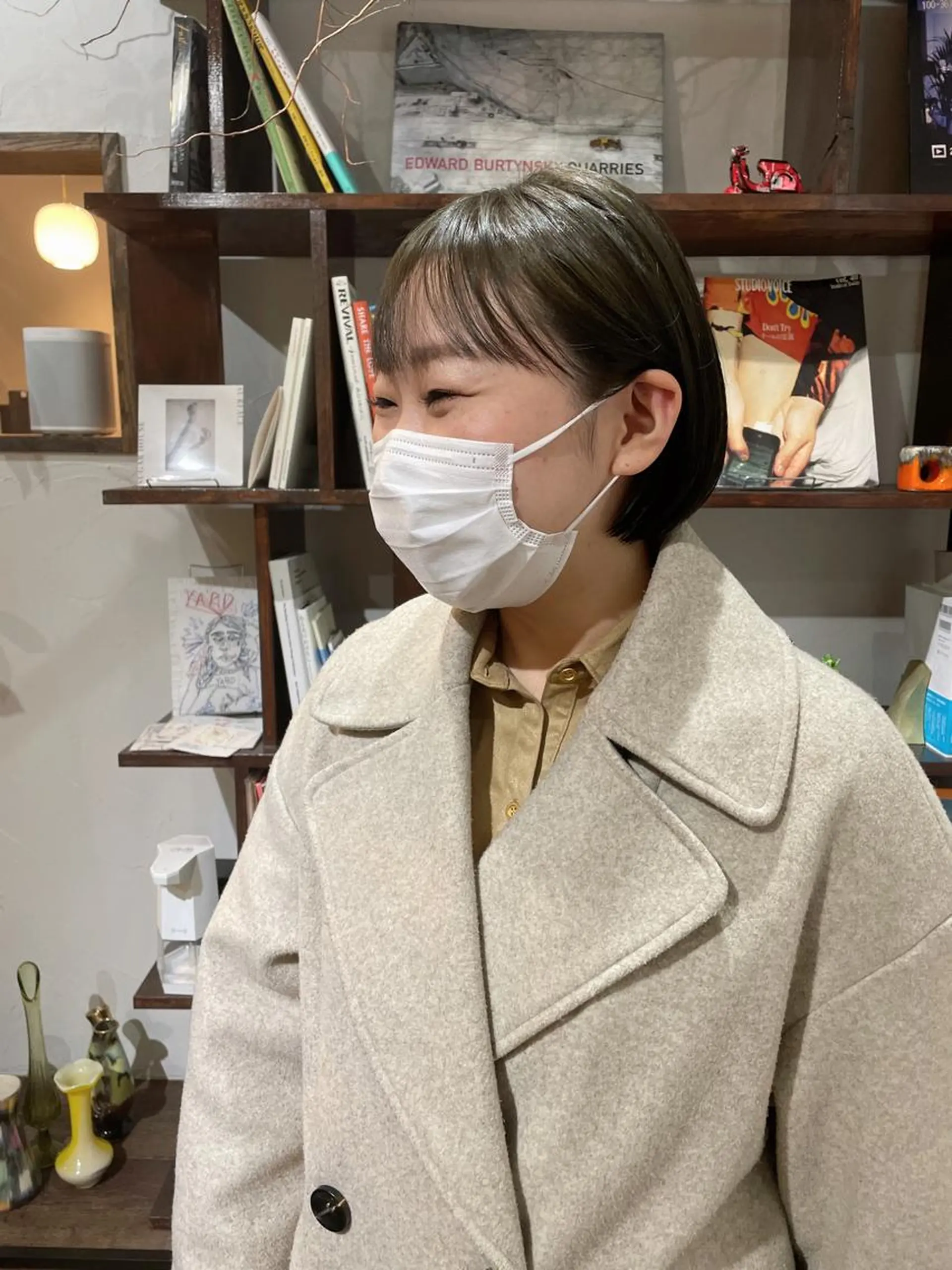 ショート カラー 高橋 愛美のヘアスタイル