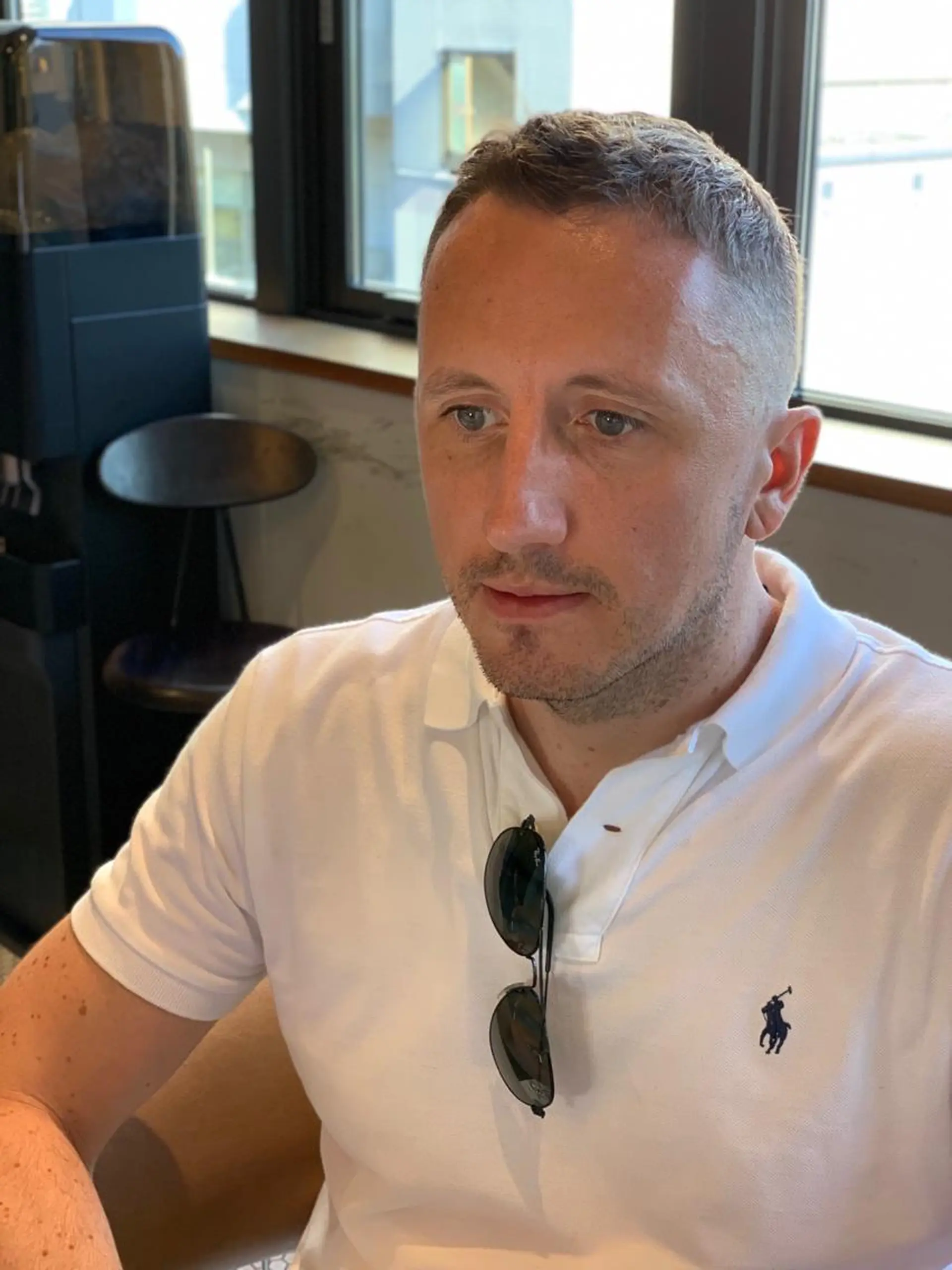 メンズ メンズベリーショート Leverage所属・【店長】外国人風 メンズヘア尾上雄輝のヘアスタイル