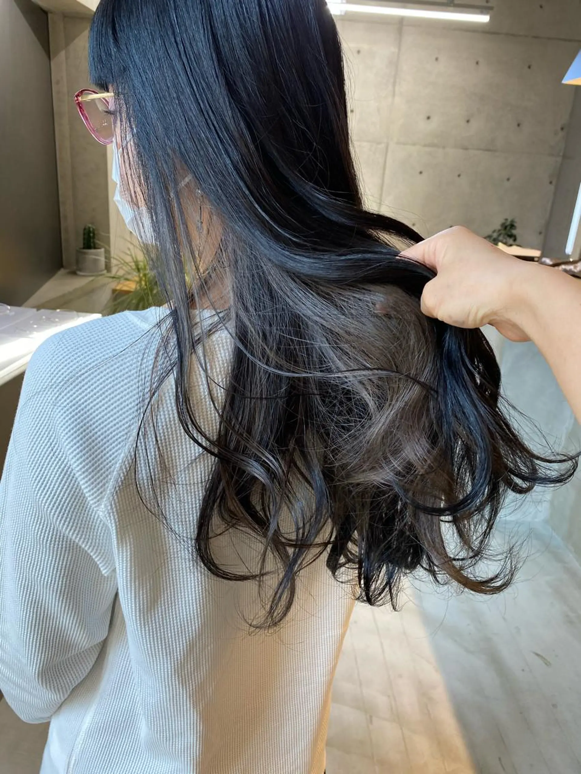 ロング カラー ヘアアレンジ アッシュ 黒髪 インナーカラー ロング son hair HIROEのヘアスタイル