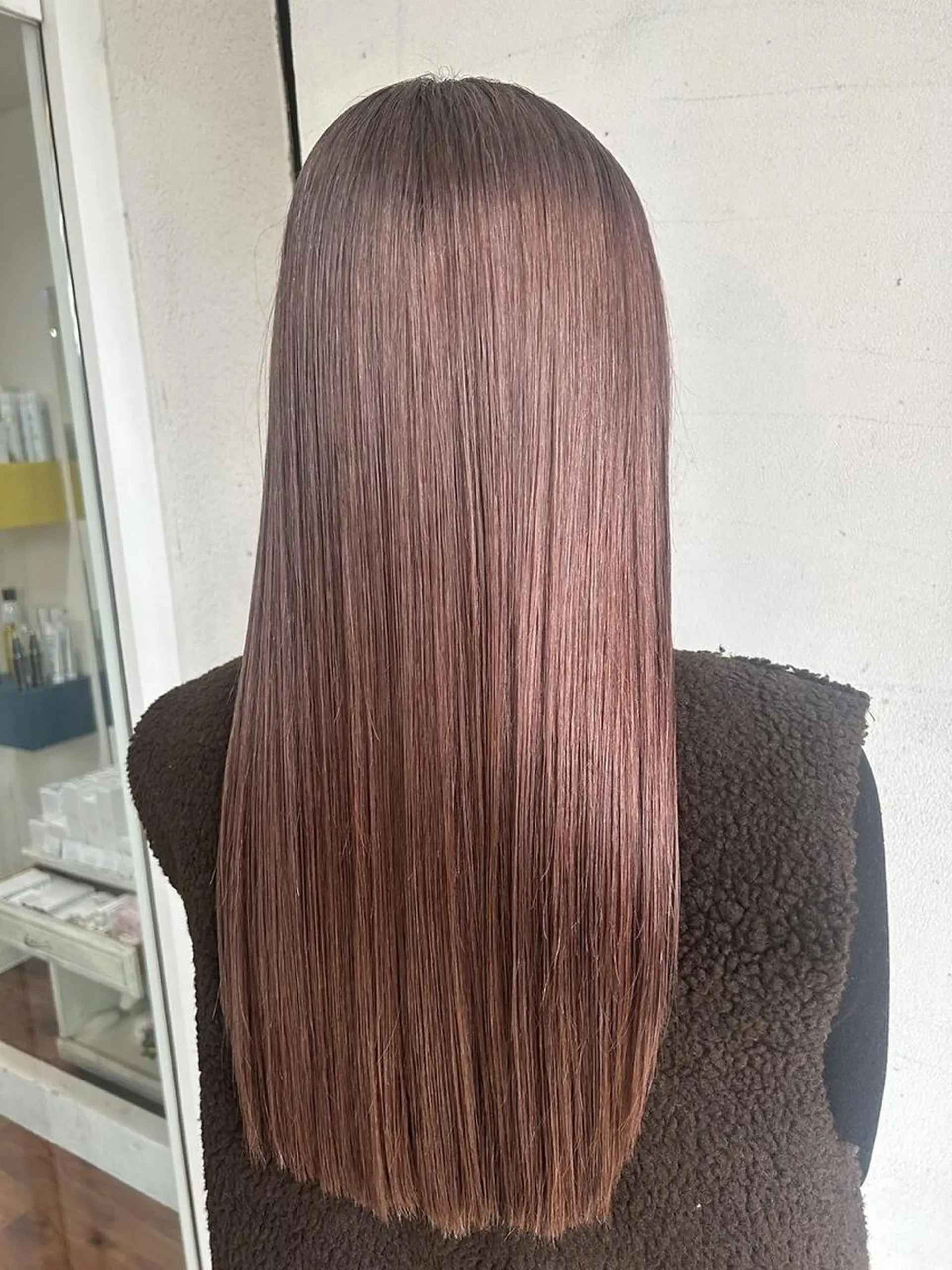 ロング カット ヘアカラー トリートメント Chihiro .のヘアスタイル