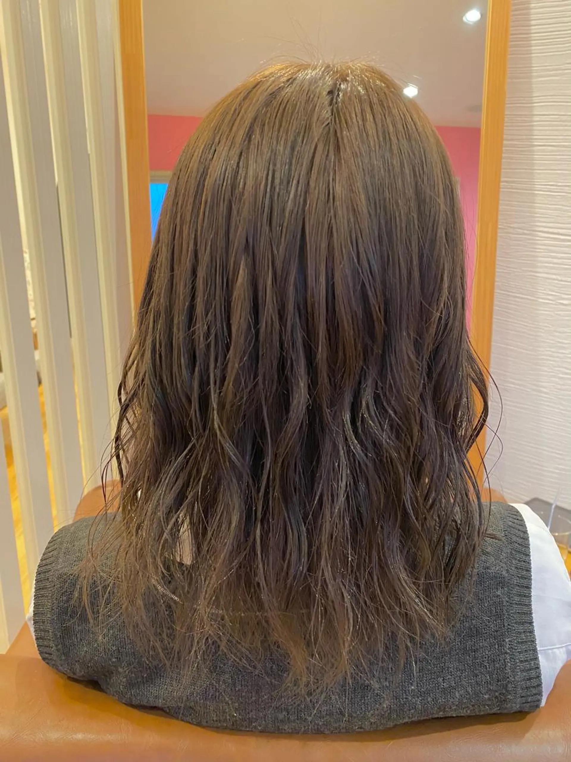 セミロング カラー ヘアアレンジ Design Color🐰アユミのヘアスタイル