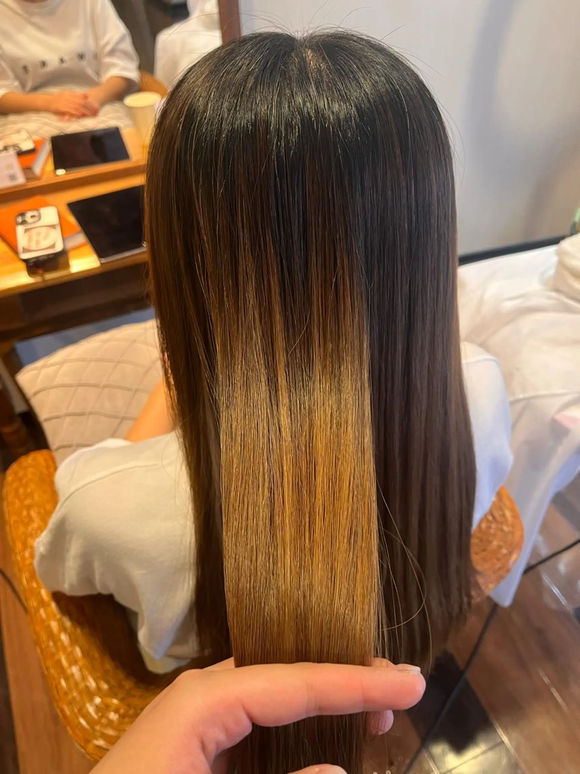 ロング 縮毛矯正 よしだ しおりのヘアスタイル