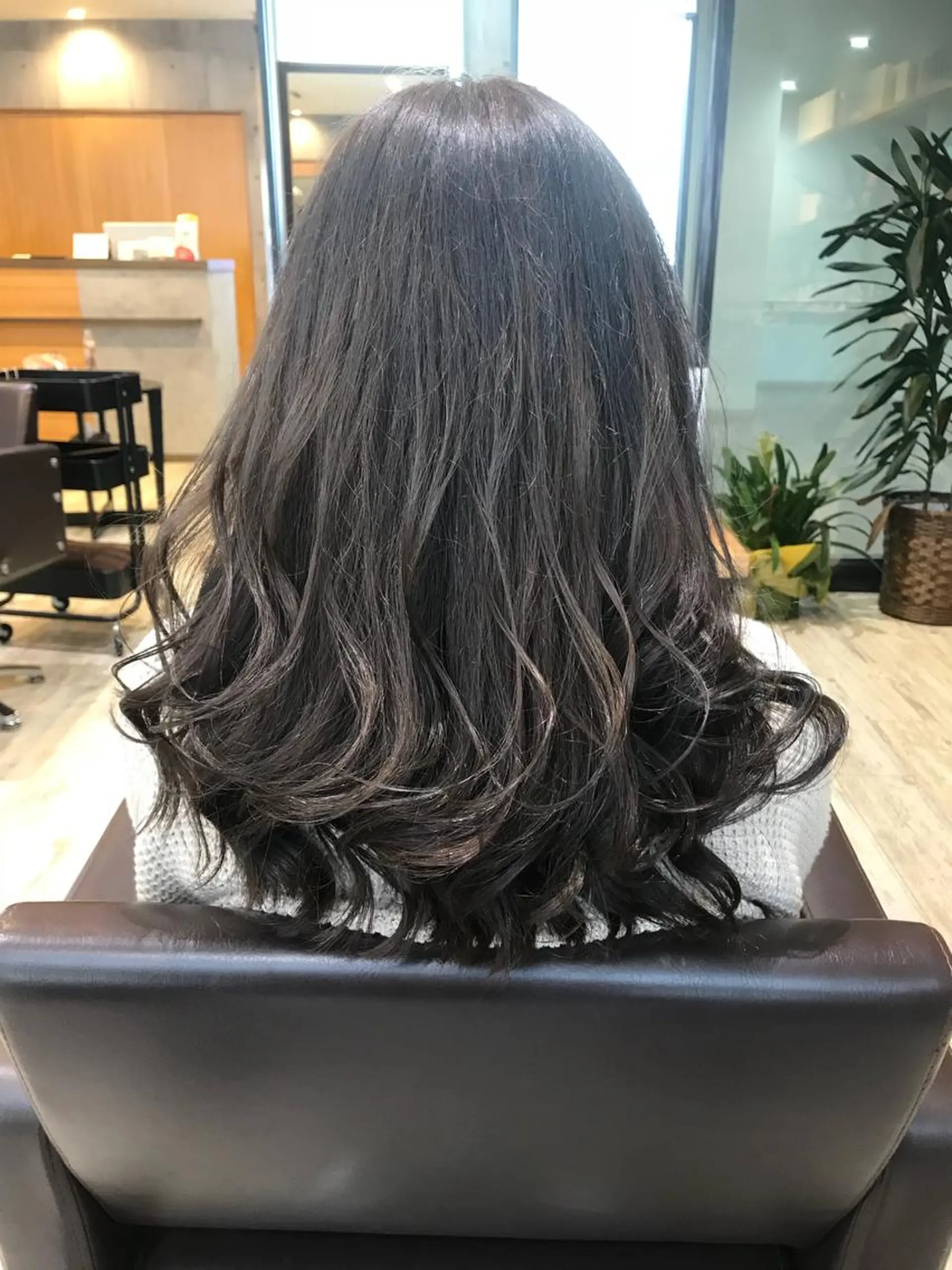 セミロング カラー パーマ ヘアアレンジ メンズ キッズ ネイル マツエク・マツパ カット ヘアカラー トリートメント MODEK's西宮店 マネージャー神道有基のヘアスタイル