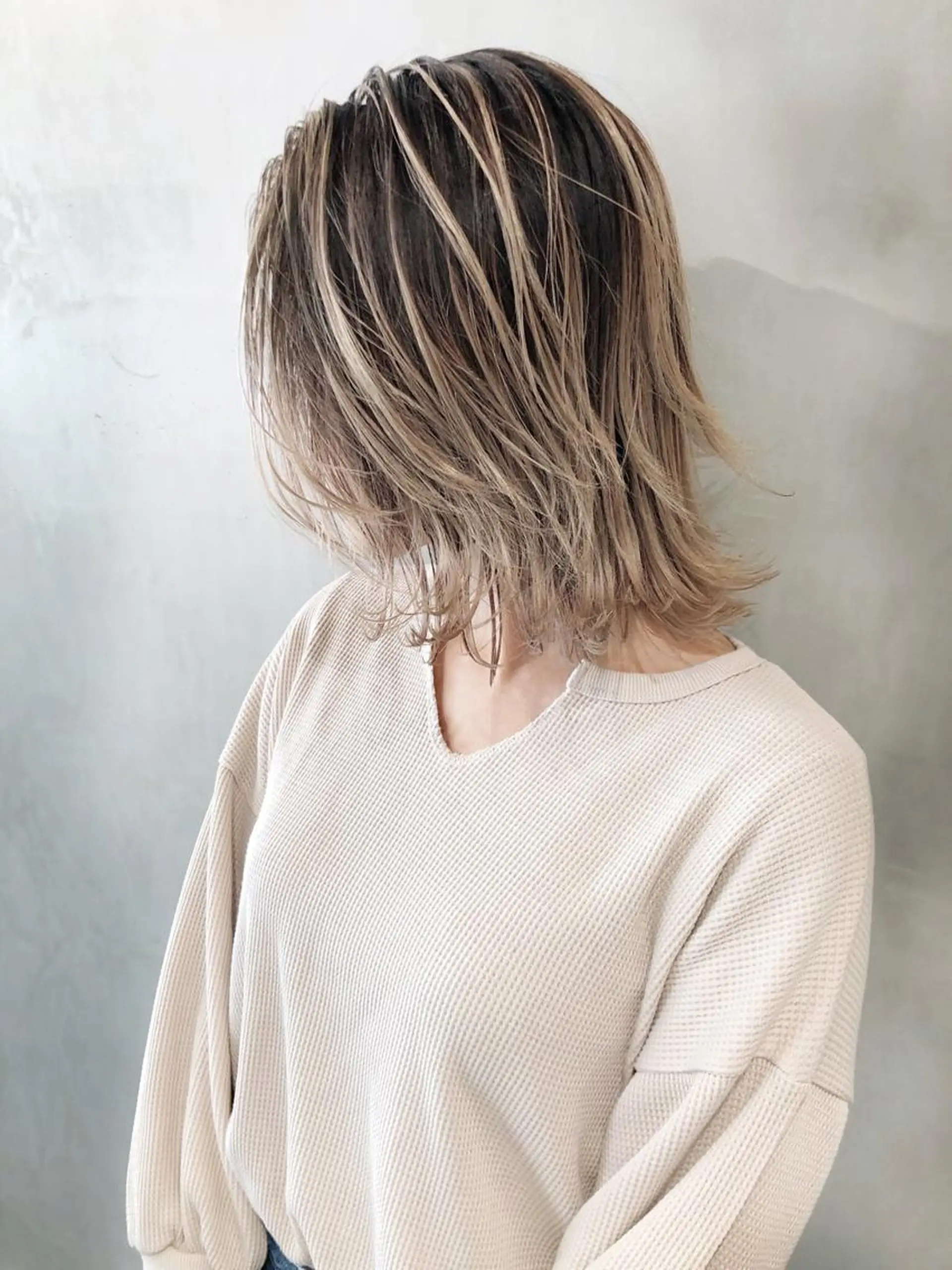 ショート カラー グラデーションカラー ハイライトカラー ハイライト ヘアカラー トリートメント 大西 直人のヘアスタイル