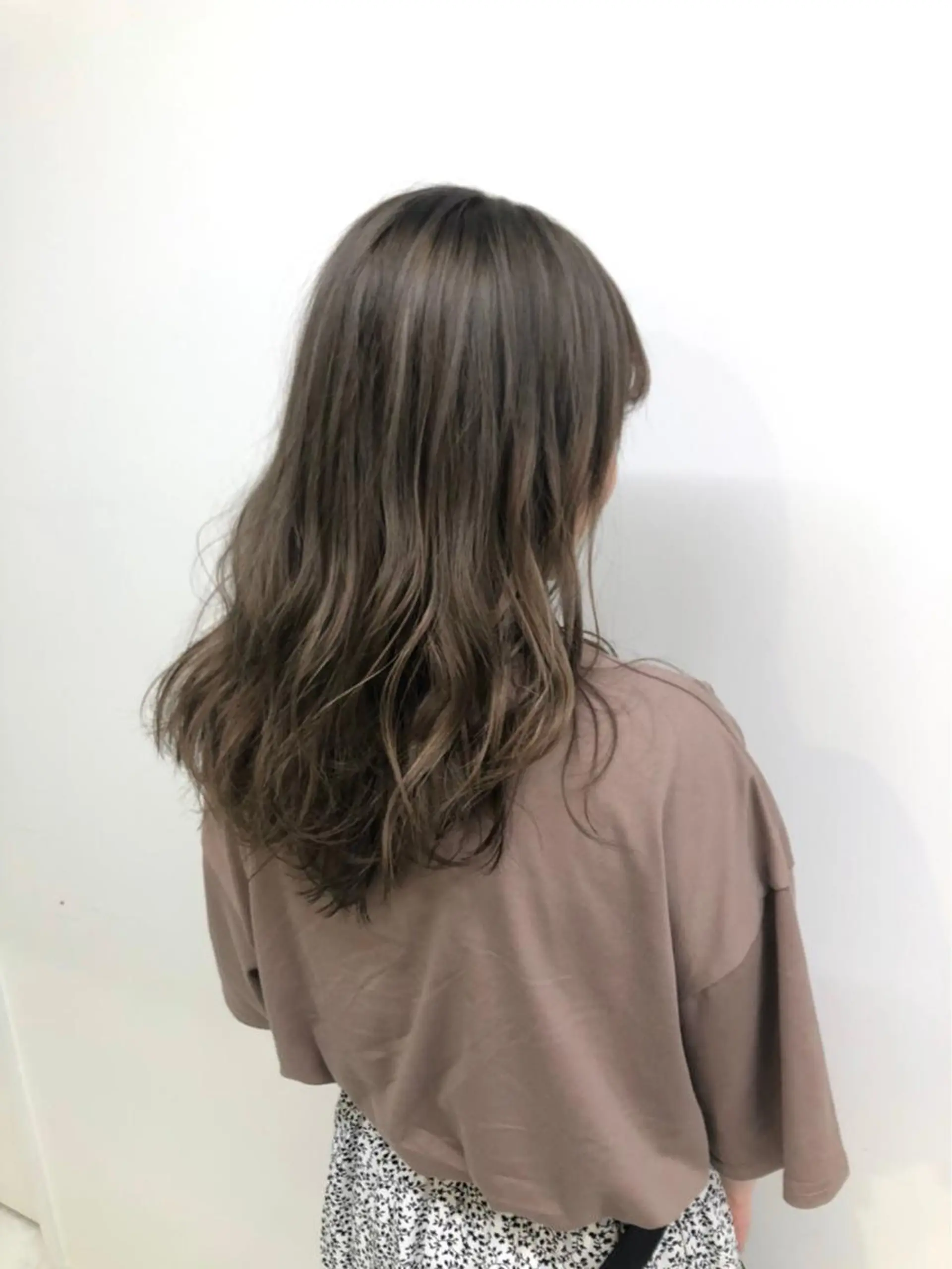 セミロング カラー パーマ カット パーマ ☁️縮毛矯正✖️ 透明感☁️りくのヘアスタイル