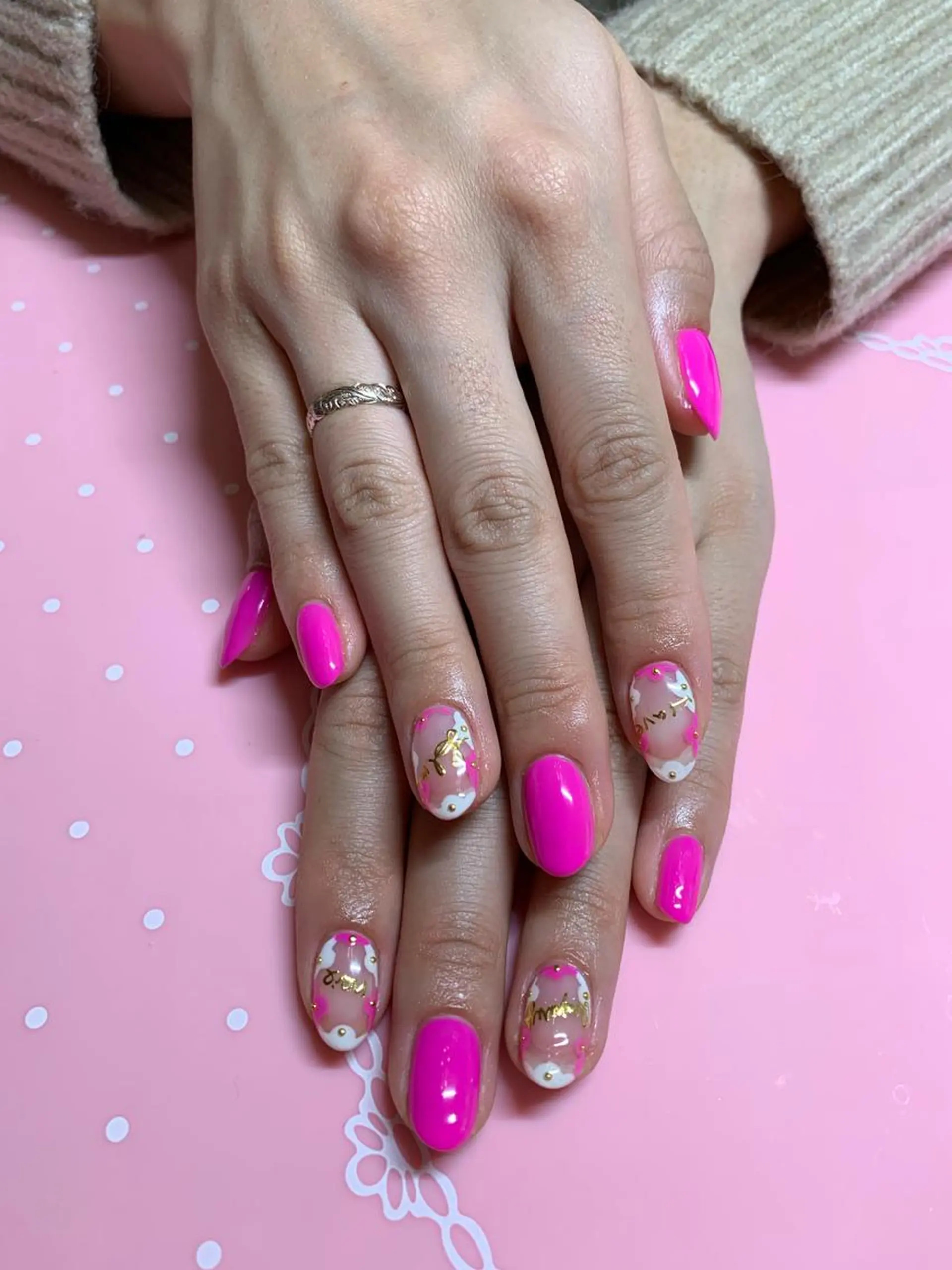 ネイル モナンジュ マツパ・眉毛専門のマツエク・マツパデザイン