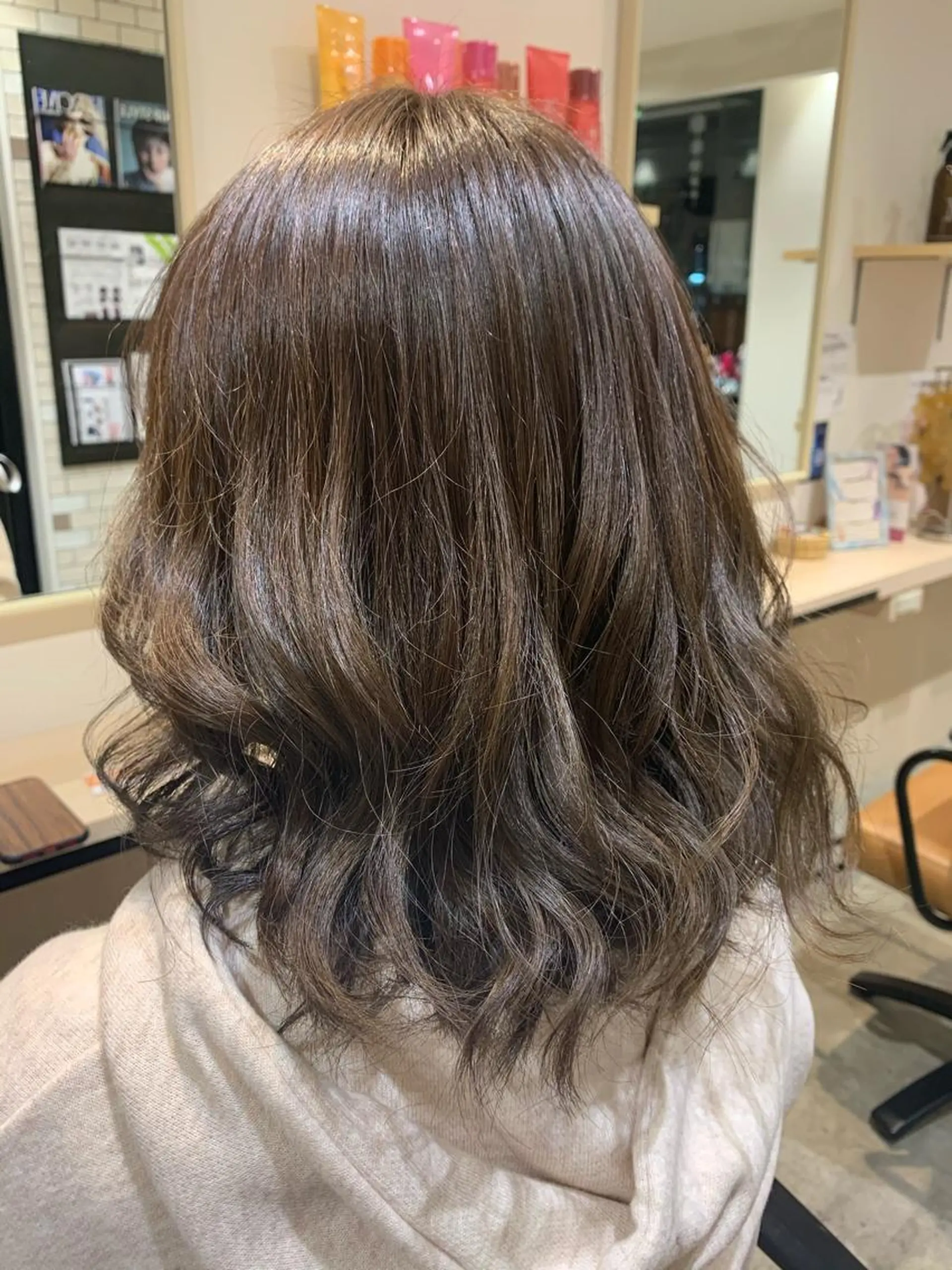 ミディアム 遊佐 瑞紀のヘアスタイル