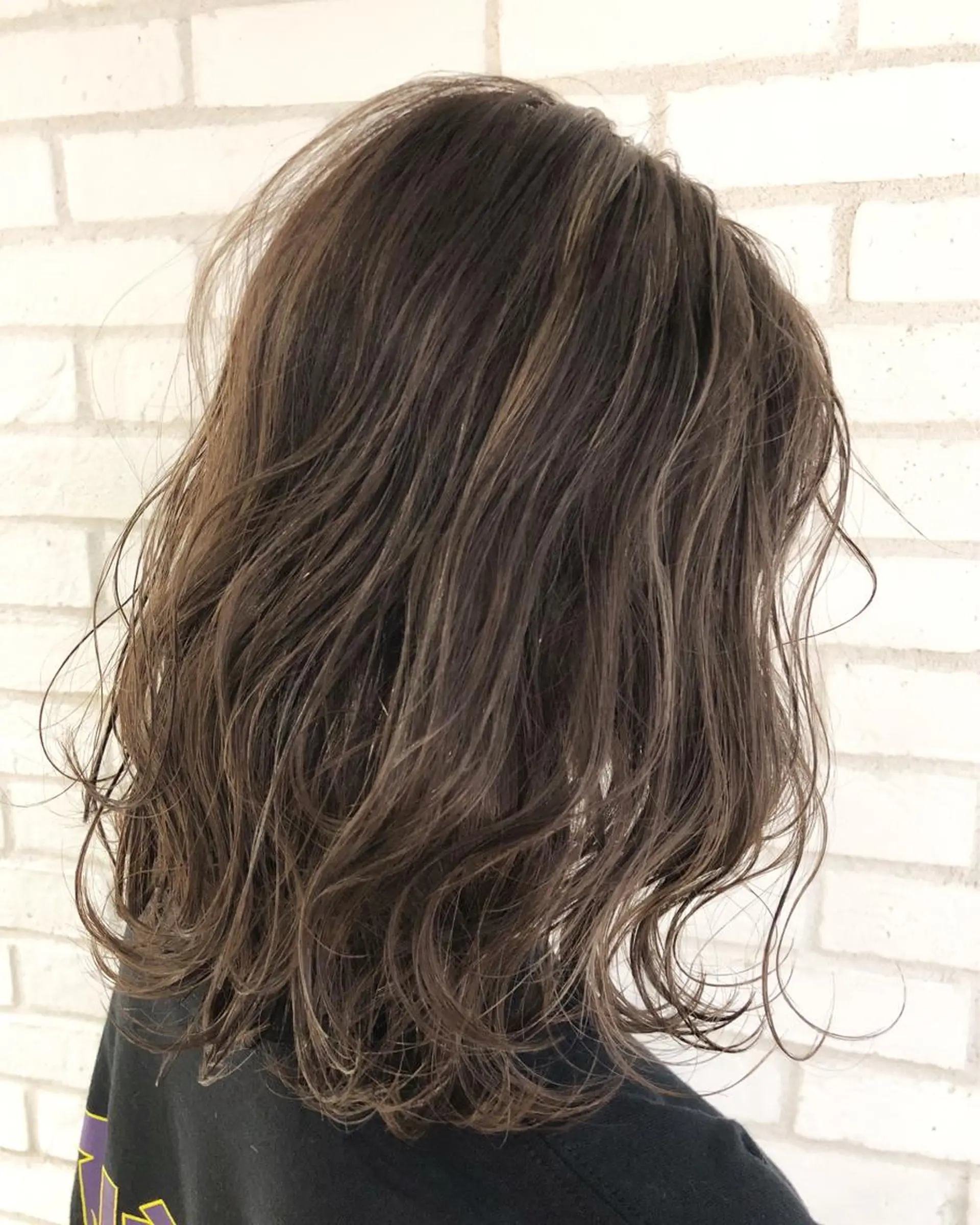 カラー ハイライトカラー she2.shinjuku所属・takumi Hのヘアスタイル