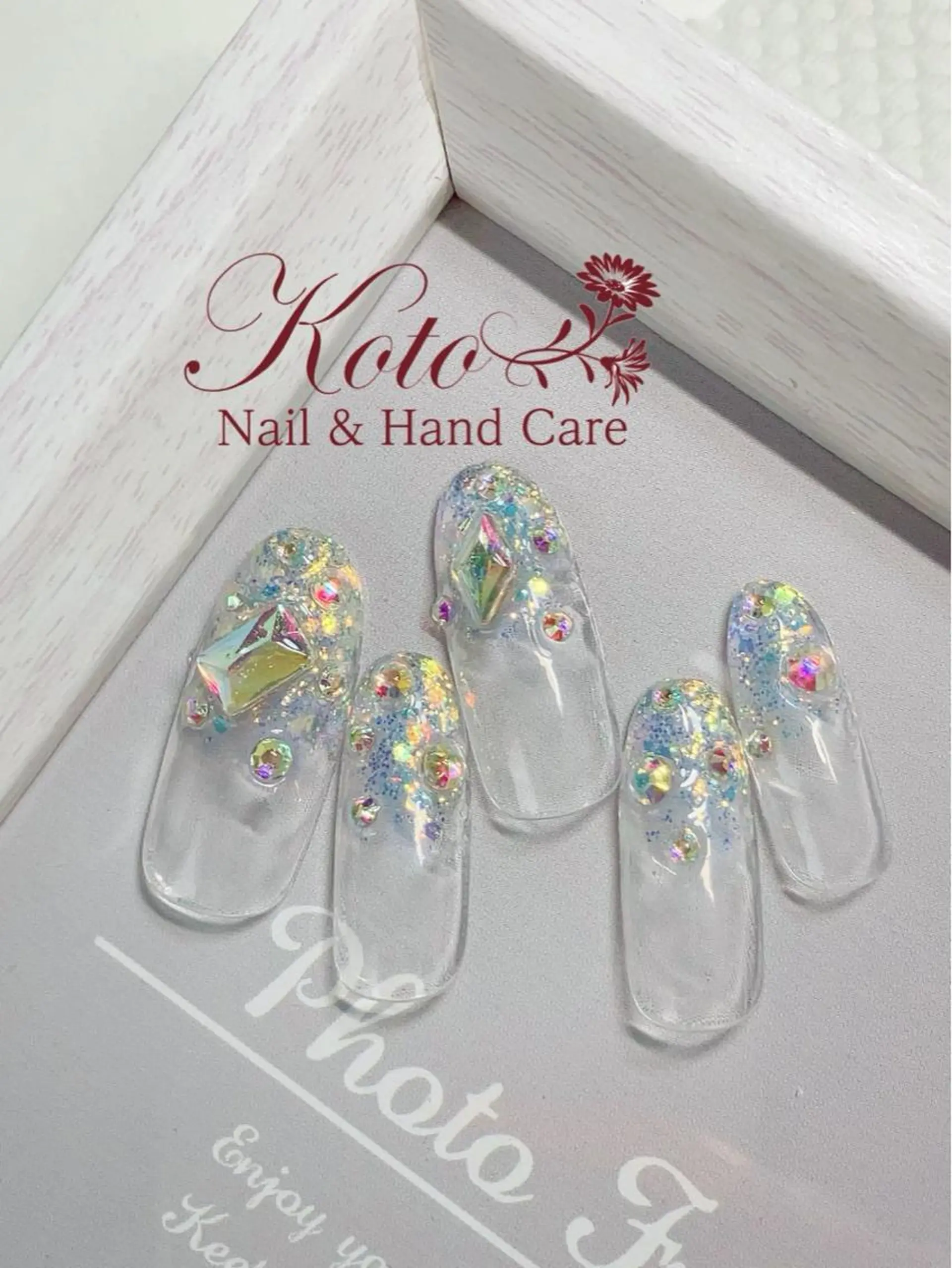 ネイル 長さ出し フットネイル フレンチネイル ジェルネイル ラメ(グリッター) Risa ネイルサロンKOTOのネイルデザイン