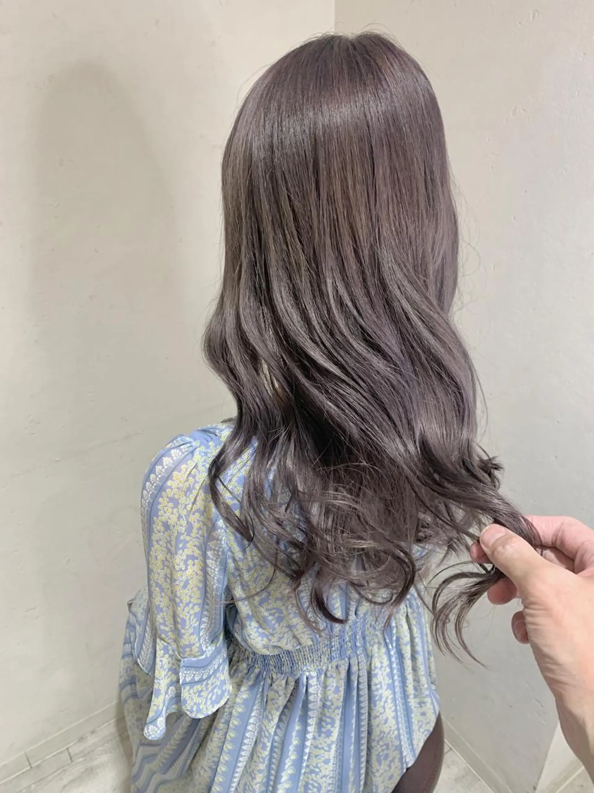 ロング カラー パーマ ヘアアレンジ アディクシーカラー ブリーチ ケアブリーチ グレージュ ラベンダーカラー ヘアカラー トリートメント filo byFeria渋谷所属・縮毛矯正/美髪 髪質改善/石田幸輔のヘアスタイル