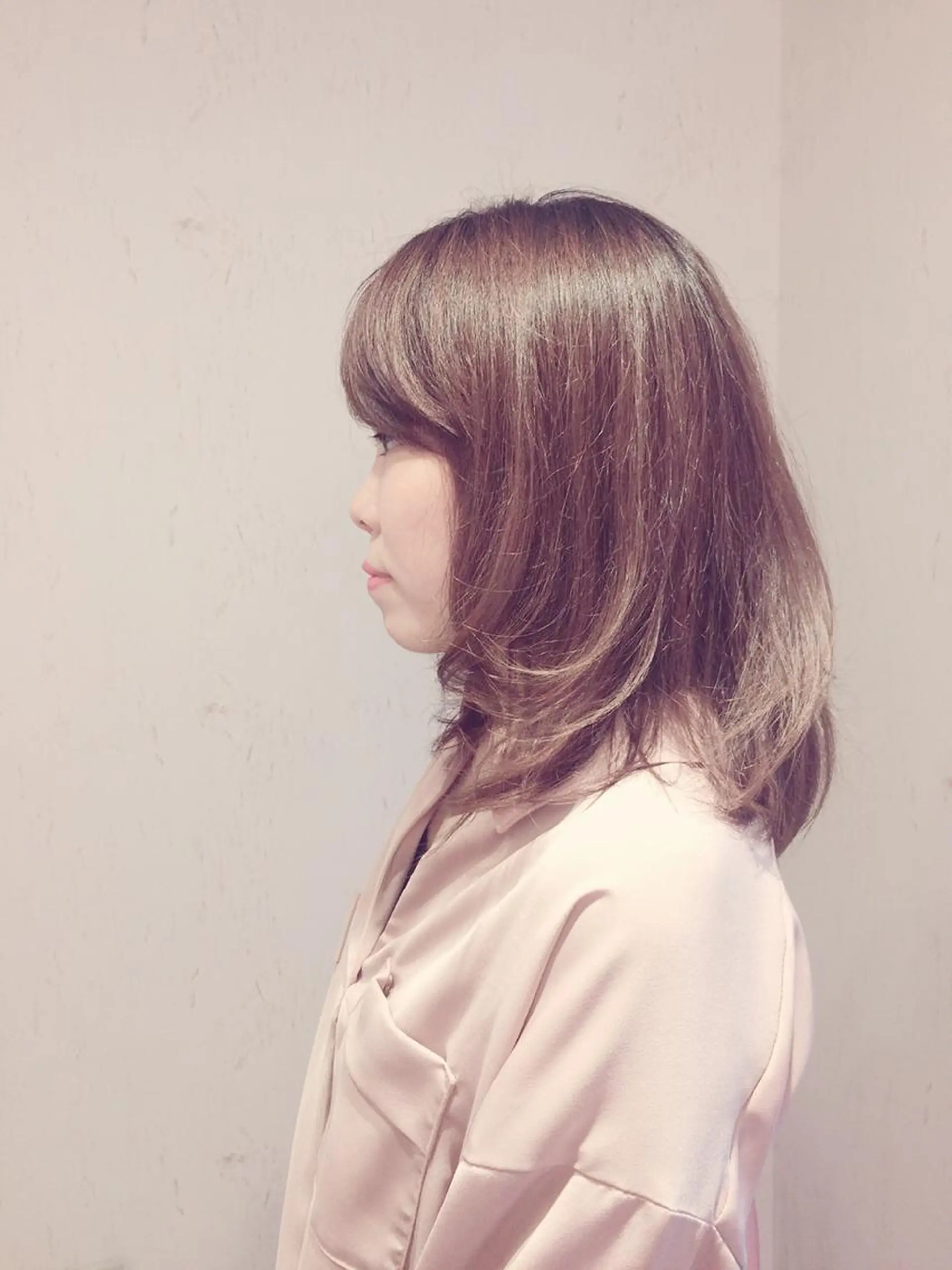 ロング 小柳 ゆかりのヘアスタイル