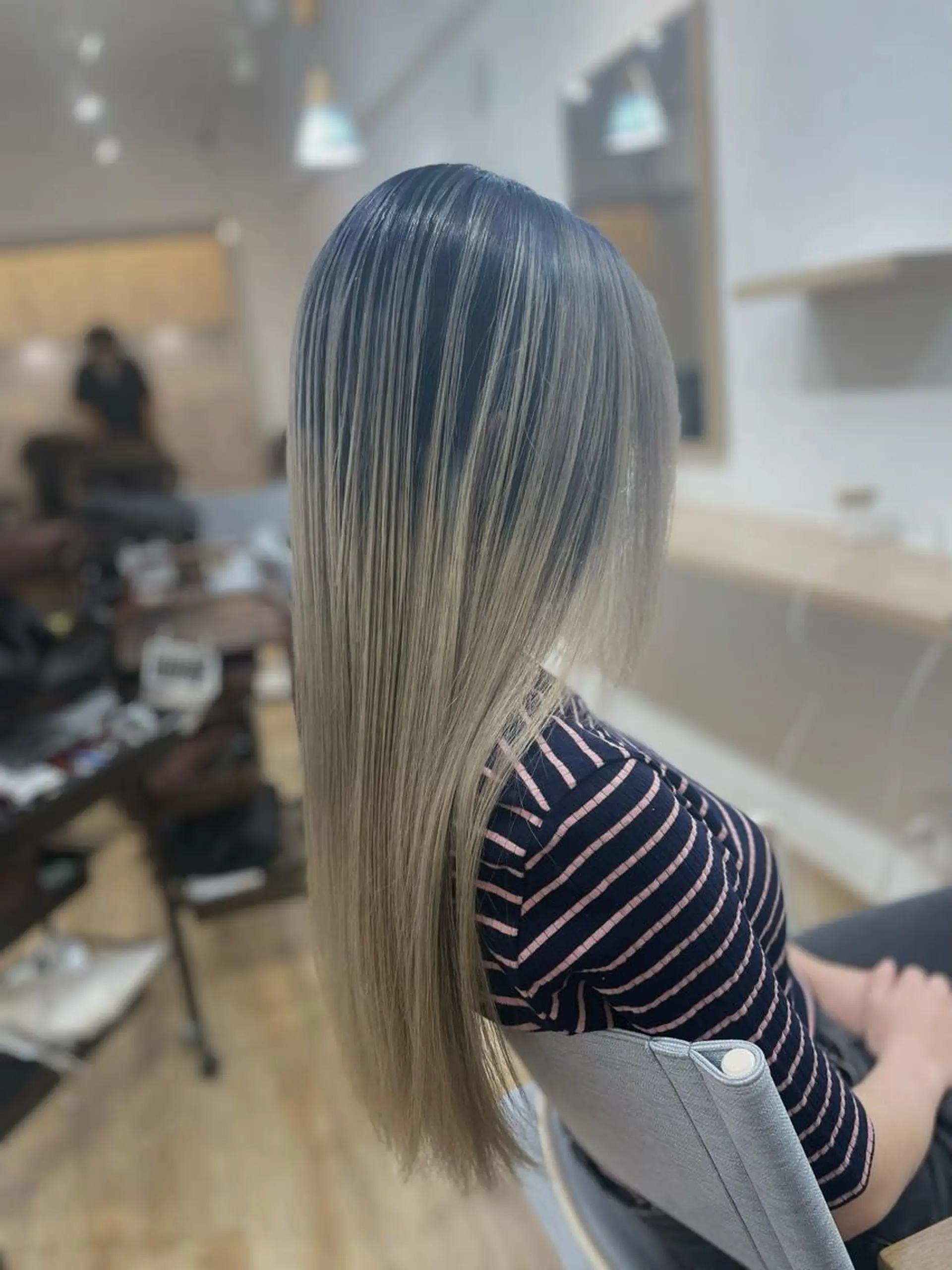 ロング 髪質改善 韓国風ヘア レイヤーカット 縮毛矯正 トリートメント 💜髪質改善💜韓国 ヘア💜TAKUのヘアスタイル