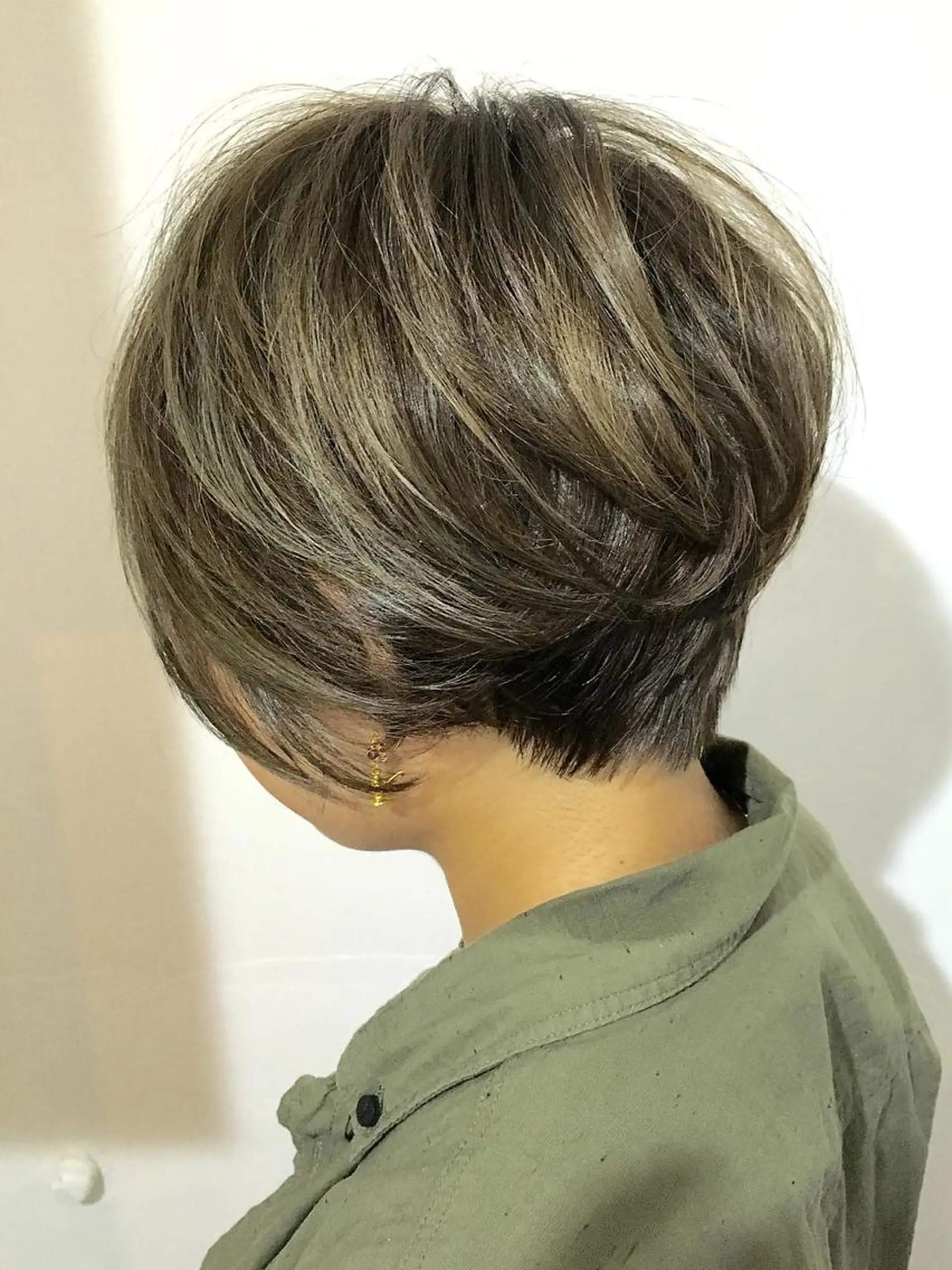 ショート ミディアム カラー 髪質改善 ami byAbsoのヘアスタイル