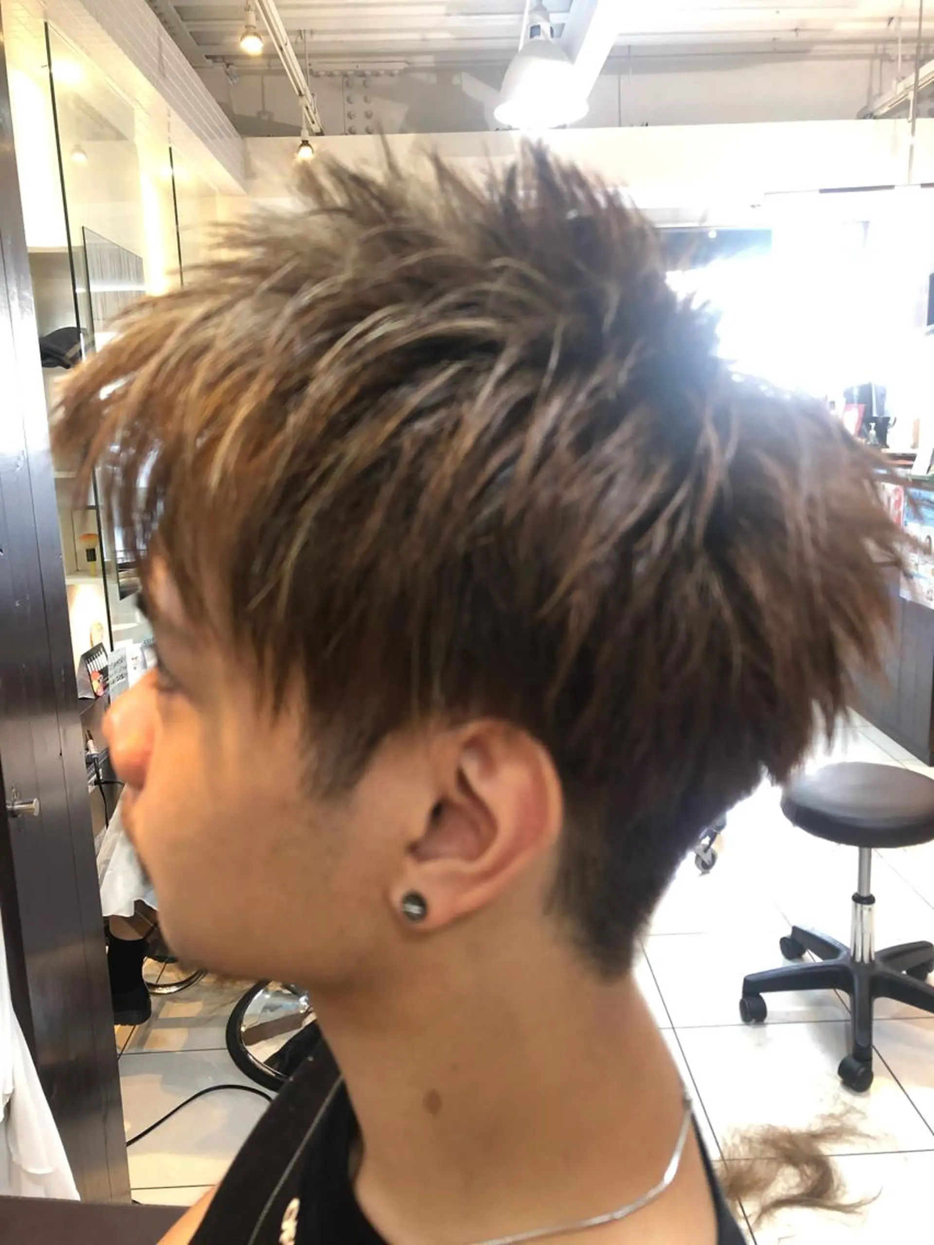 ショート メンズ カット ヘアカラー カ レラのヘアスタイル