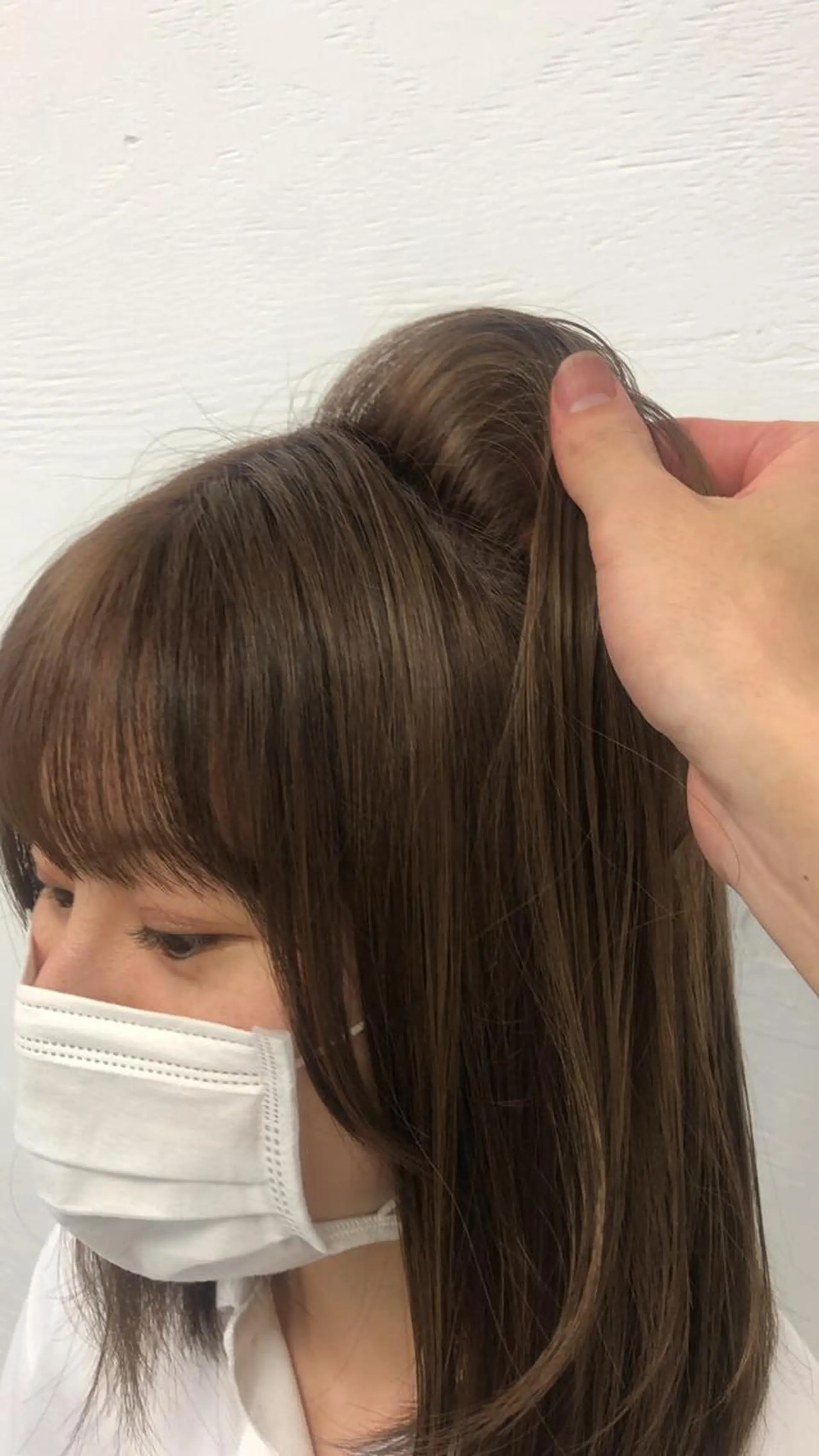 ミディアム カラー HOLLY 髙橋ユウキのヘアスタイル
