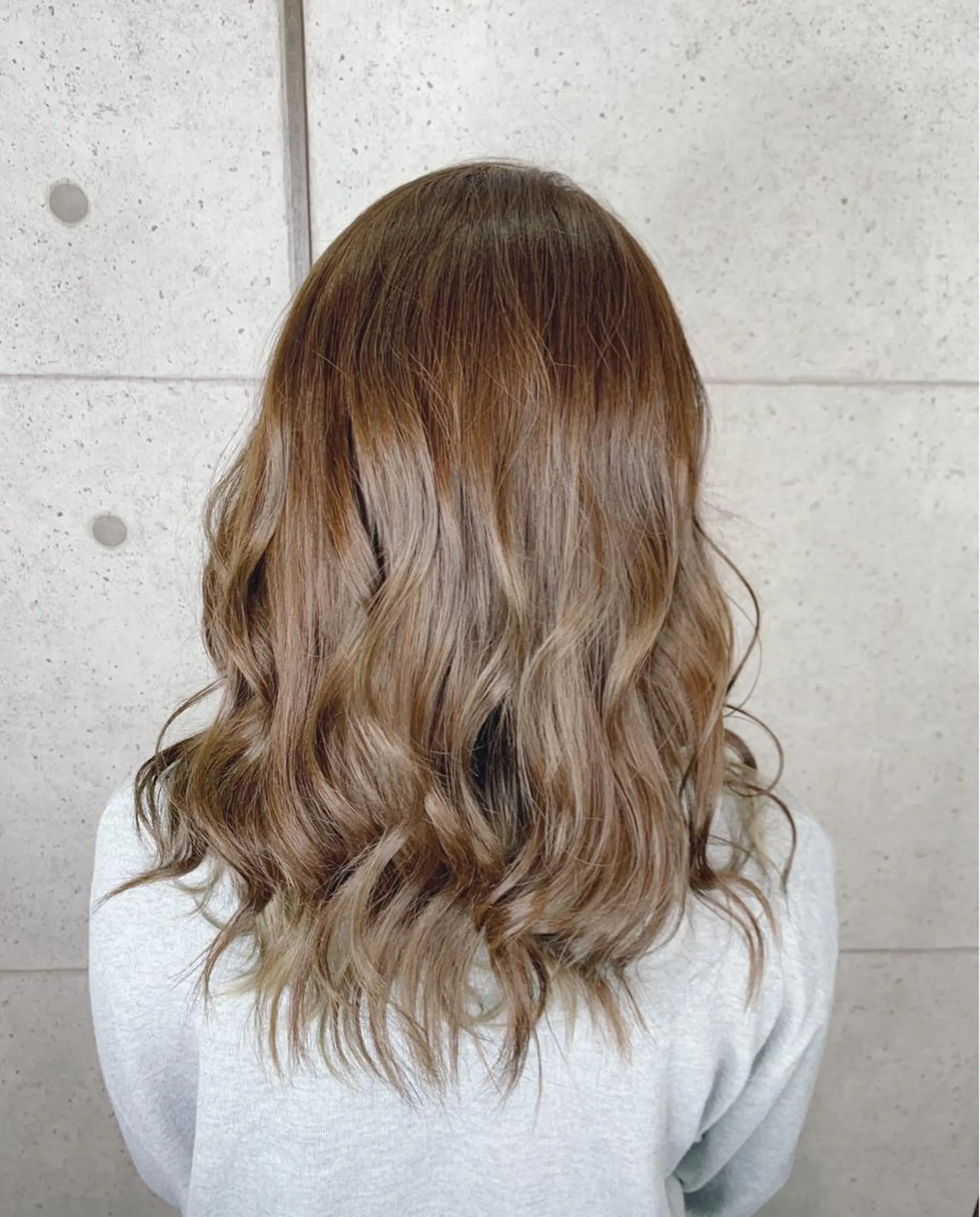 セミロング カラー ベージュカラー イルミナカラー 福森 みずきのヘアスタイル