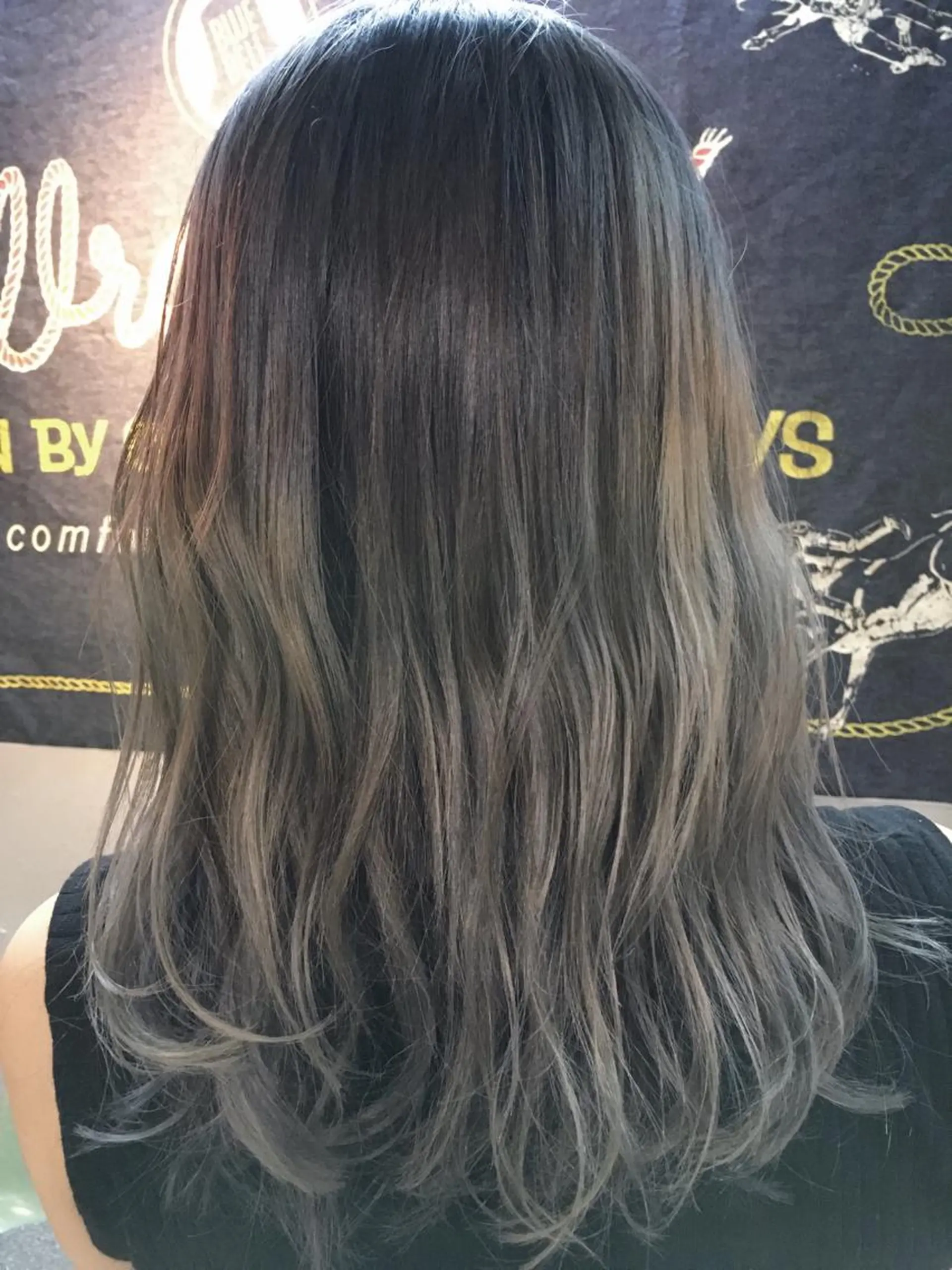 セミロング カラー 代表 中島貴志のヘアスタイル