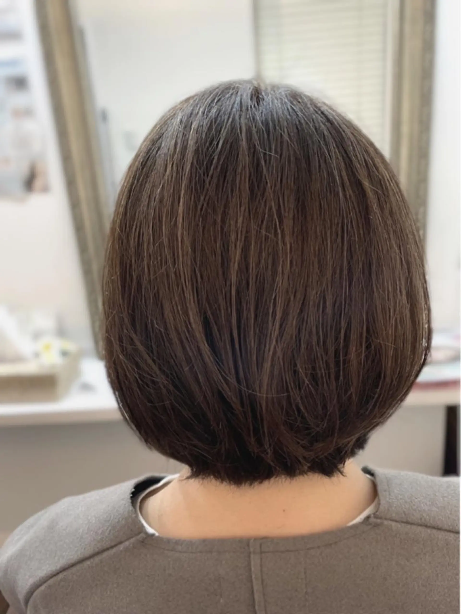 ショート カラー アッシュ ハイライトカラー ハイライト 🌈elua yukaのヘアスタイル