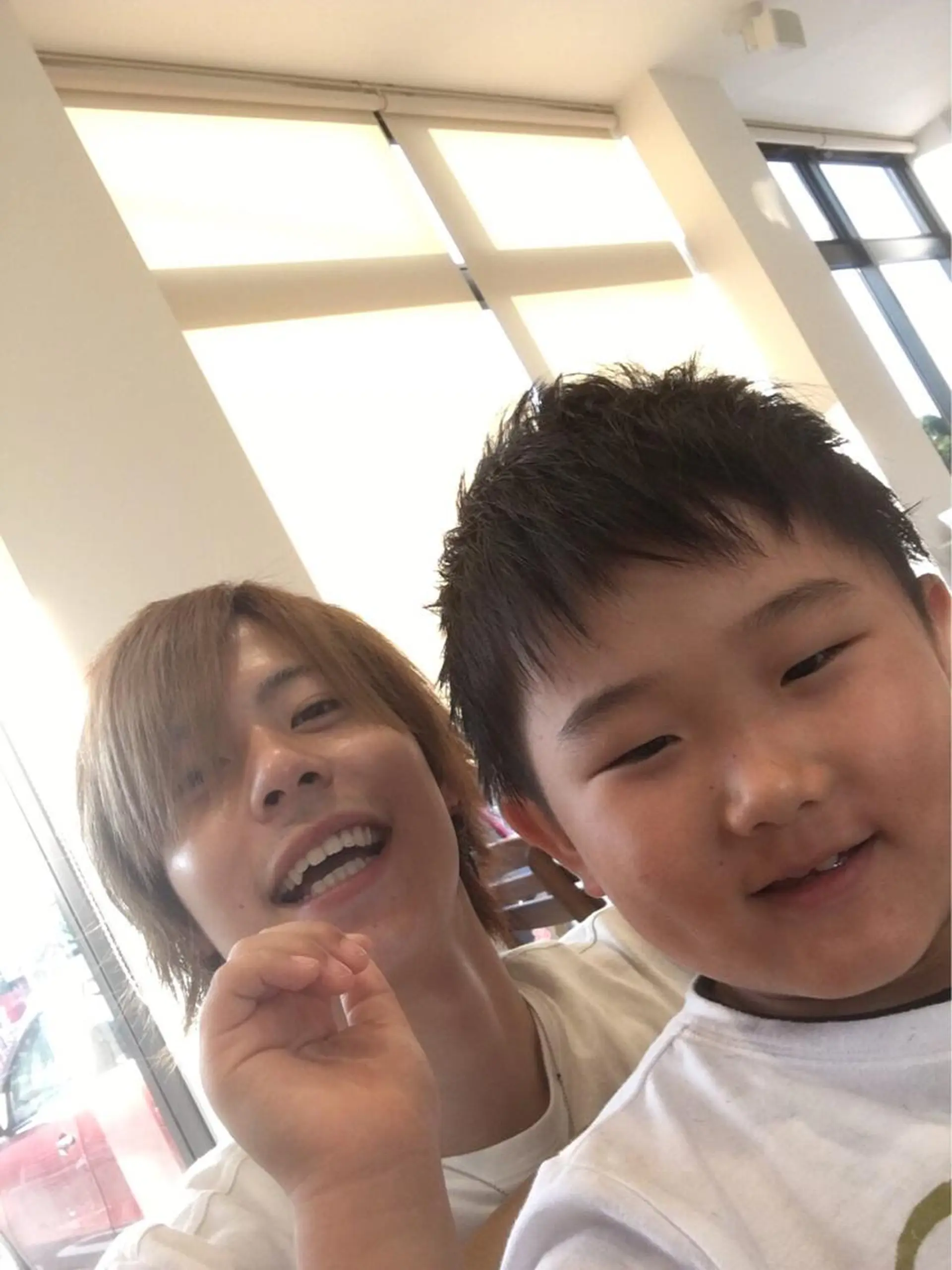 ショート ミディアム ロング カラー パーマ ヘアアレンジ メンズ キッズ ネイル マツエク・マツパ ひがし さゆりのヘアスタイル