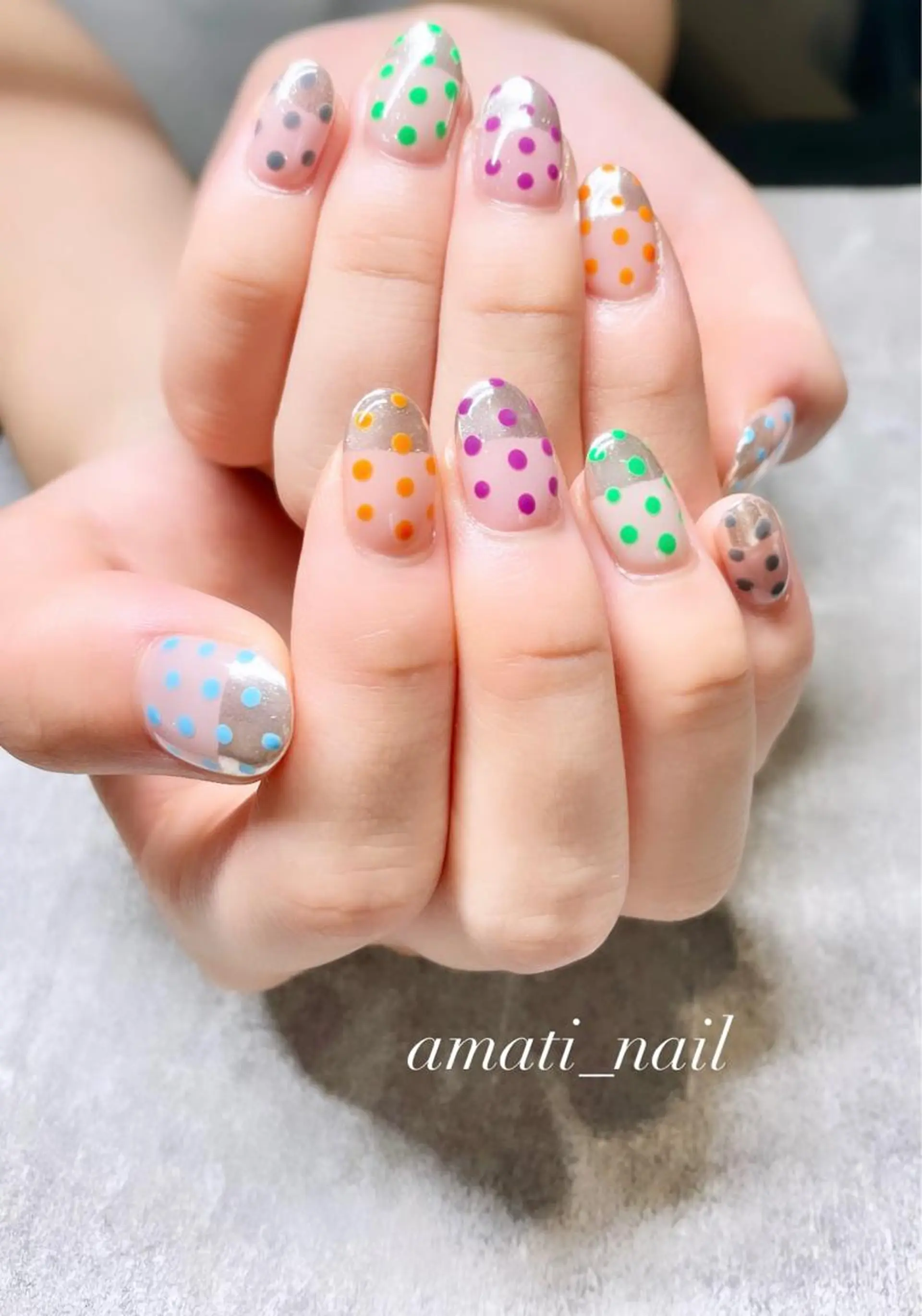 ネイル マグネットネイル ミラーネイル ニュアンスネイル ワンカラーネイル 春ネイル ハンドネイル amati_nail TAKAKOのネイルデザイン