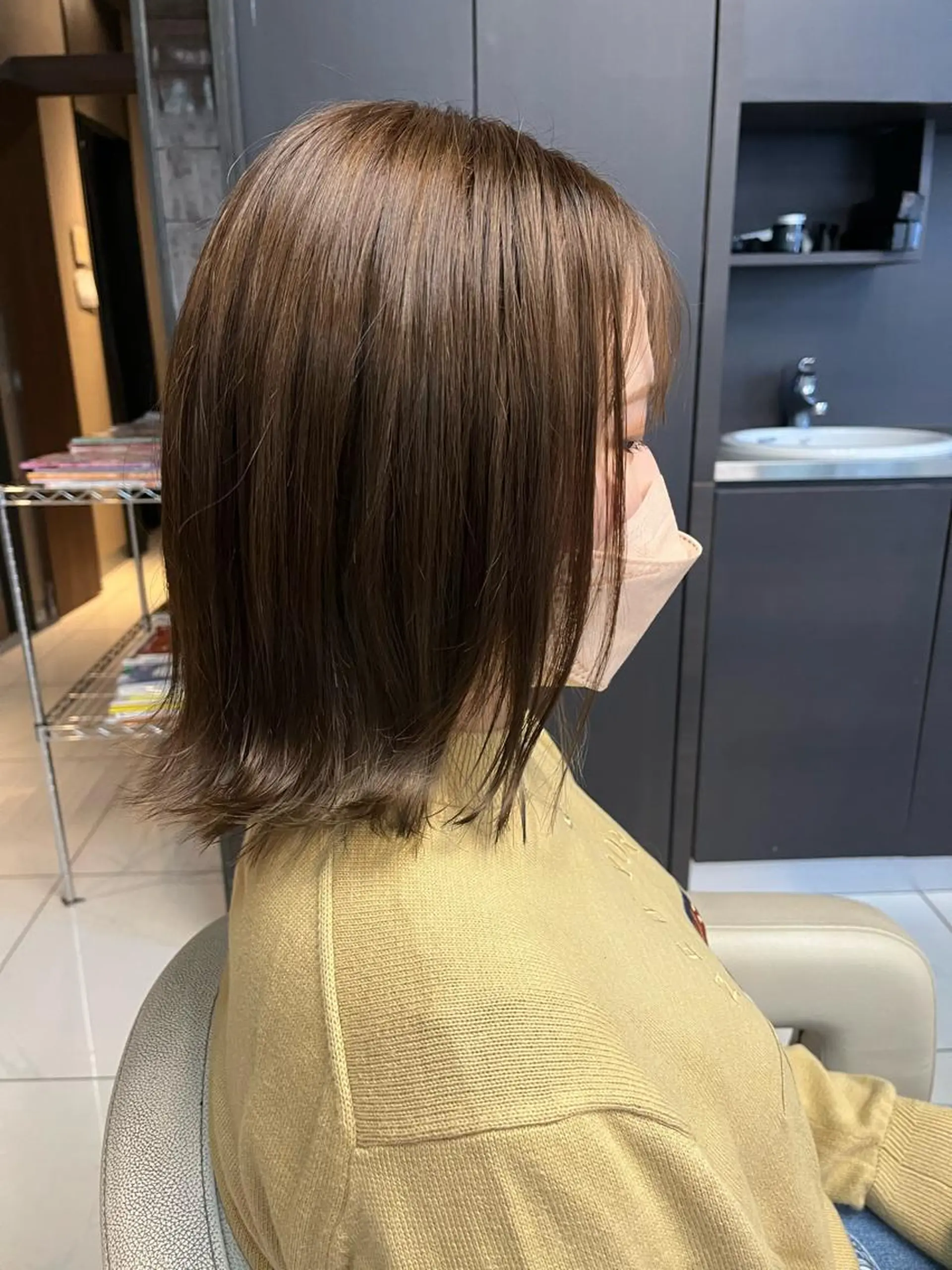 ミディアム カラー RAY Field 小佐井悠未のヘアスタイル