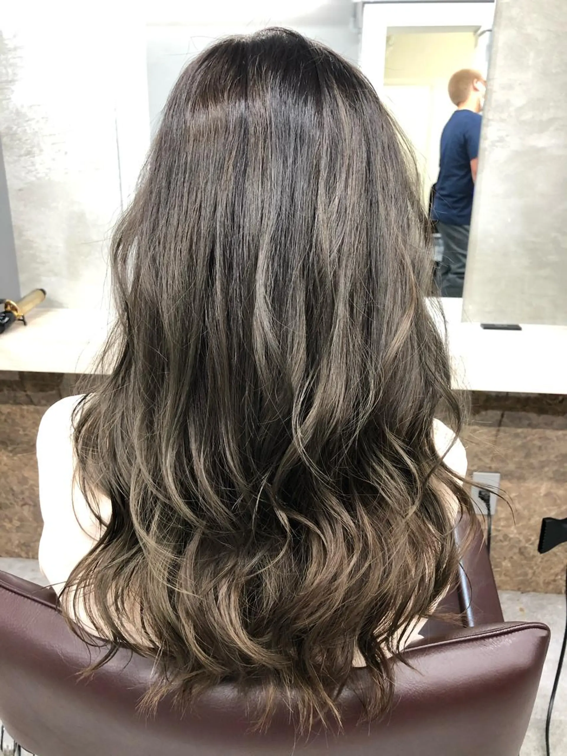 ロング カラー カット ヘアカラー トリートメント 🌟髪質改善ケアカラ ー美髪縮毛矯正y🌟のヘアスタイル