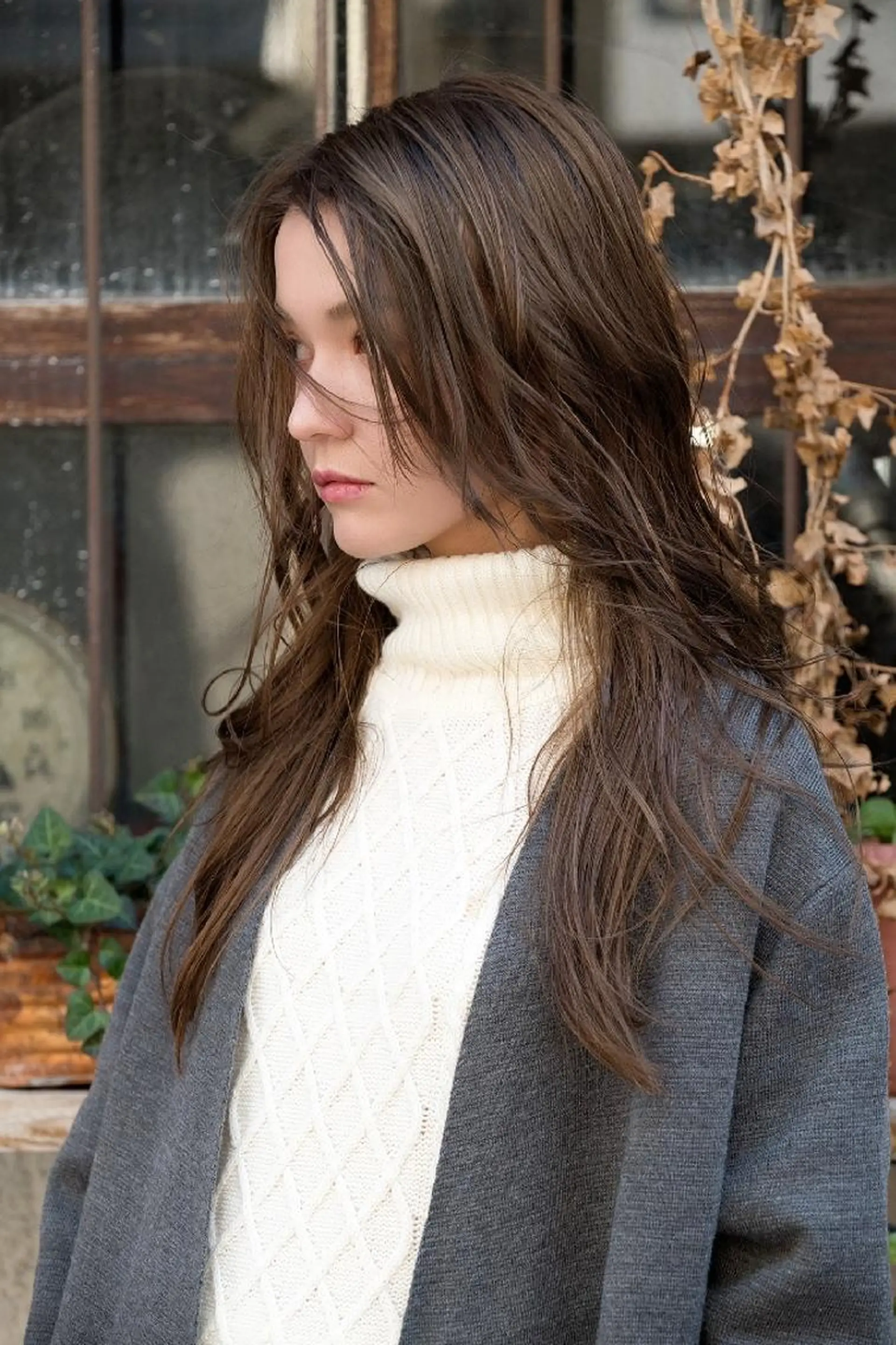 セミロング カラー パーマ ヘアアレンジ マツエク・マツパ ネイル キッズ セミロングパーマ 髪質改善 premier modelsのヘアスタイル