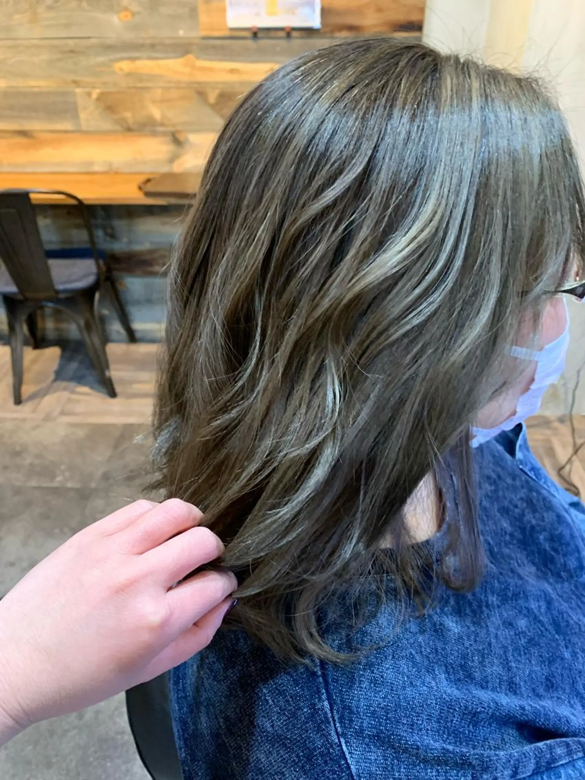 ロング カット ヘアカラー トリートメント 山本 みきのヘアスタイル