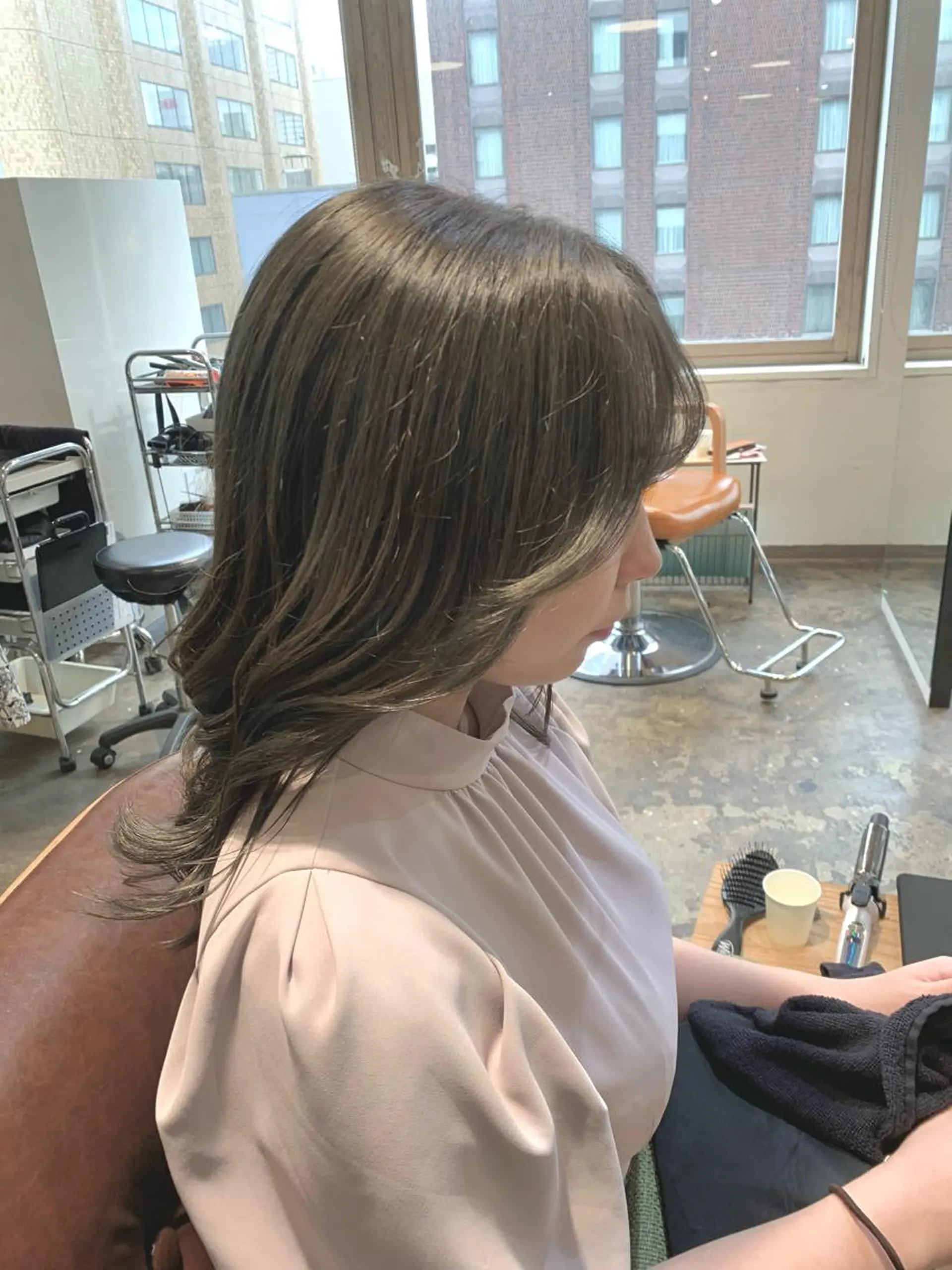 ロング カラー ブリーチ オリーブグレー カット ヘアカラー トリートメント オリーブ/縮毛矯正 /スパ/たっくんのヘアスタイル