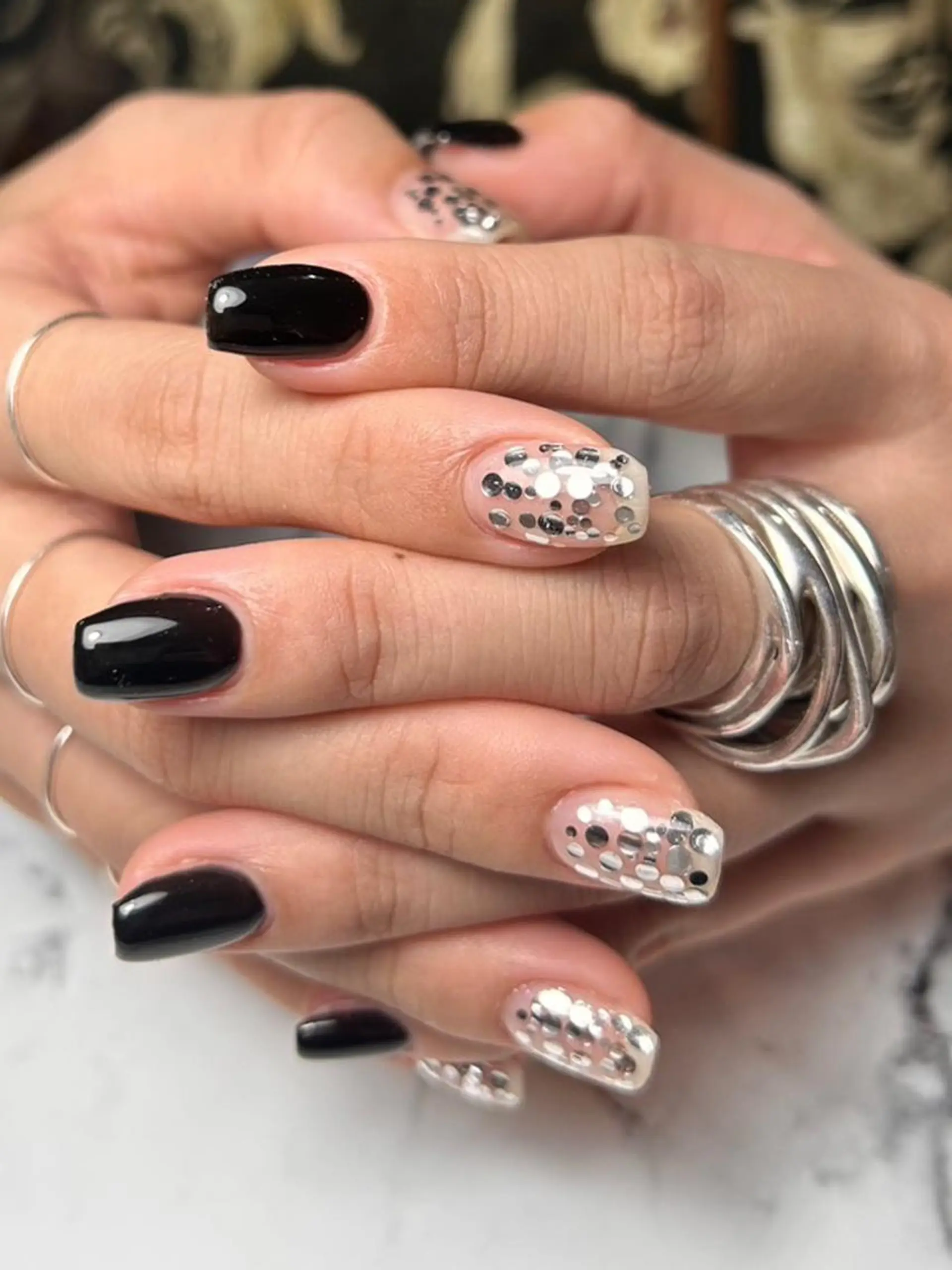 ネイル ホログラムネイル ワンカラーネイル Nailist Honamiのネイルデザイン