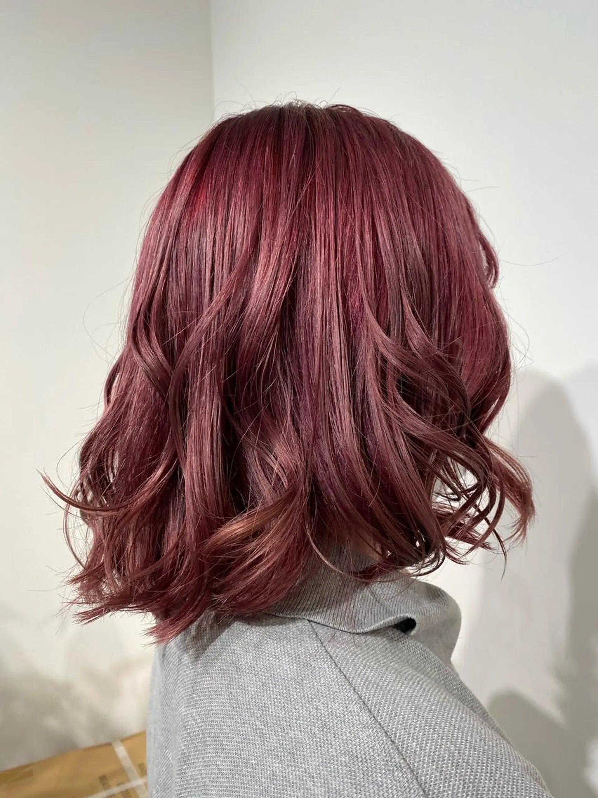 ミディアム カラー 🪐 TenTen🪐のヘアスタイル