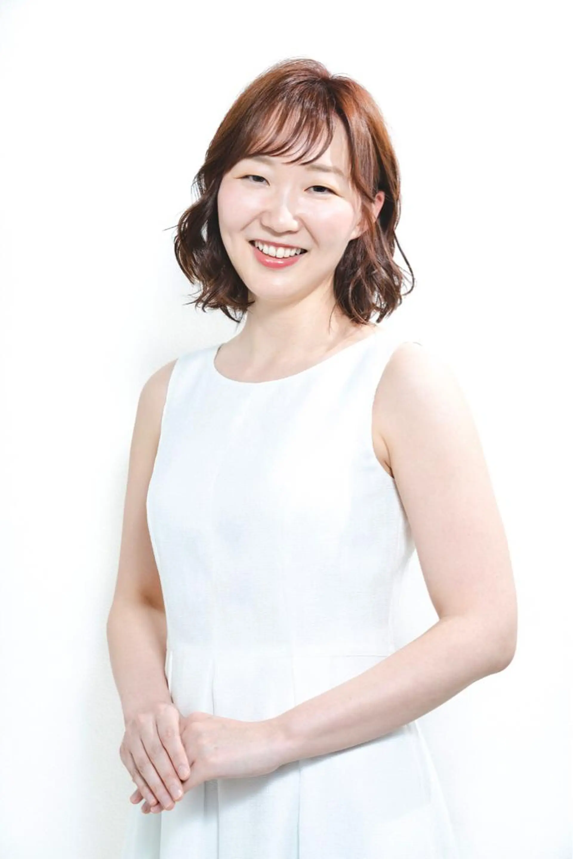 ミディアム シェアハピ ヤマモトのヘアスタイル