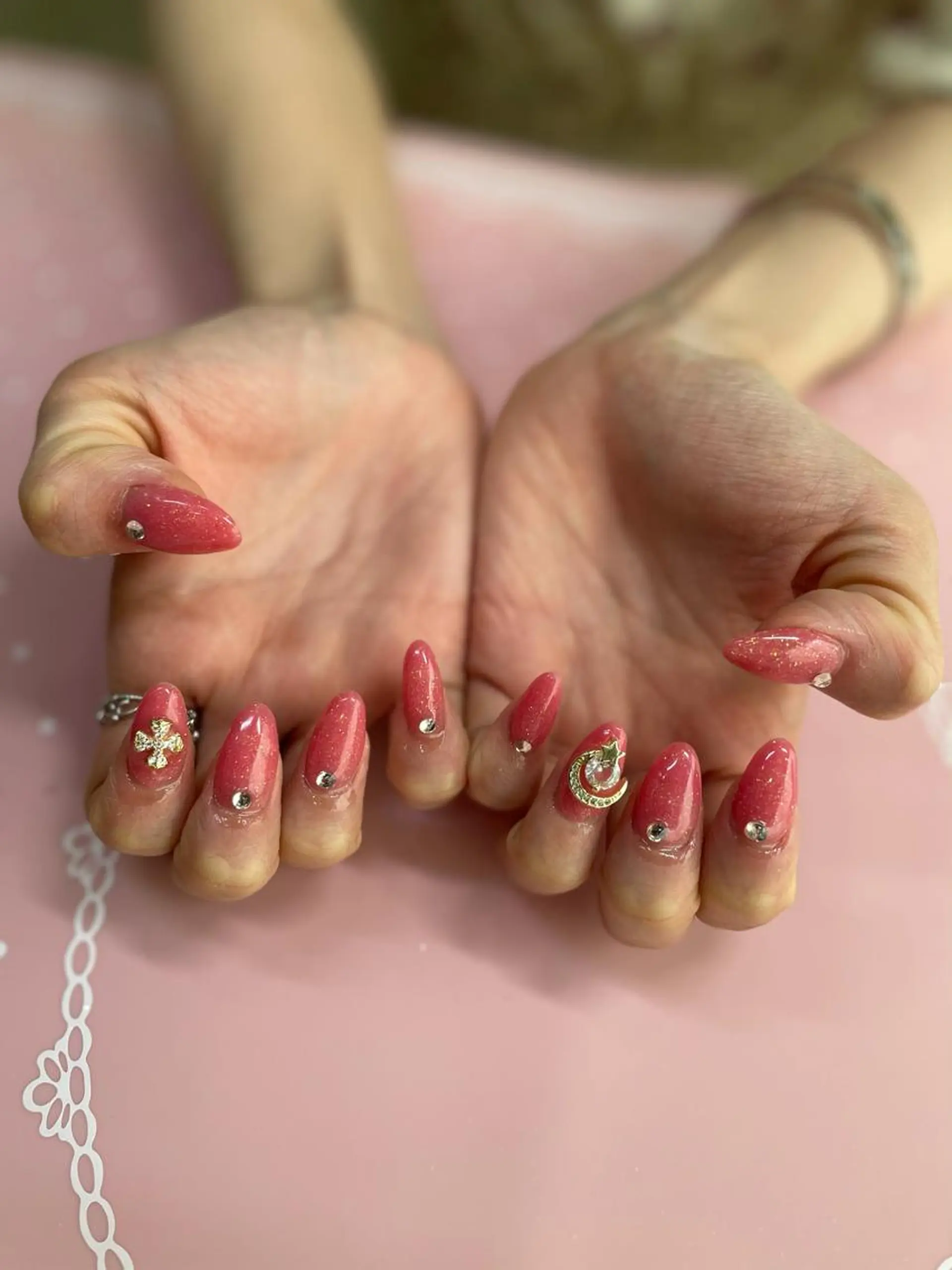ショート ネイル ストーンネイル ハンドネイル 《LB》ラブリエ Nail&eyeのマツエク・マツパデザイン