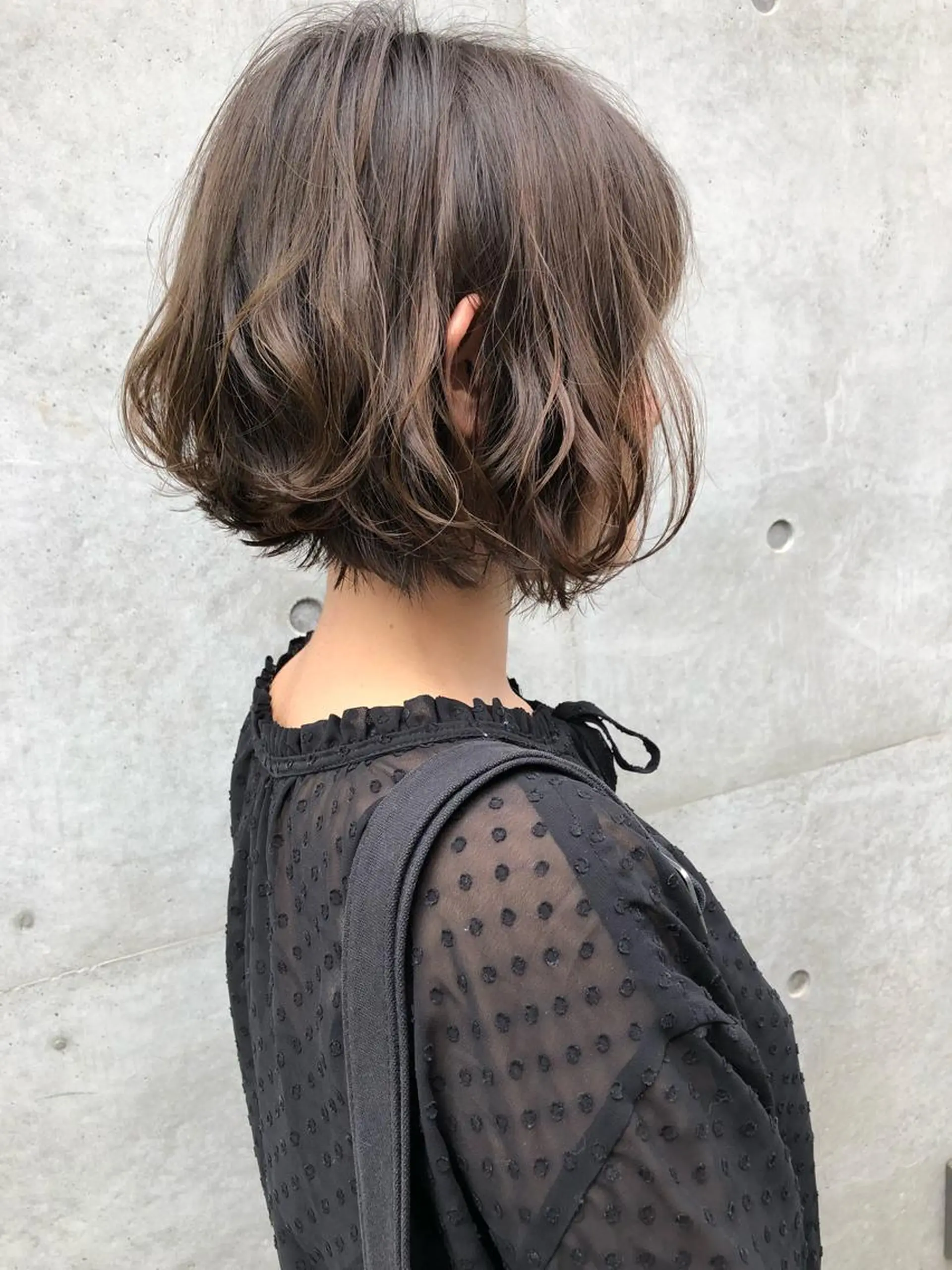 ミディアム パーマ THE DAY所属・AKI HASHIMOTOのヘアスタイル