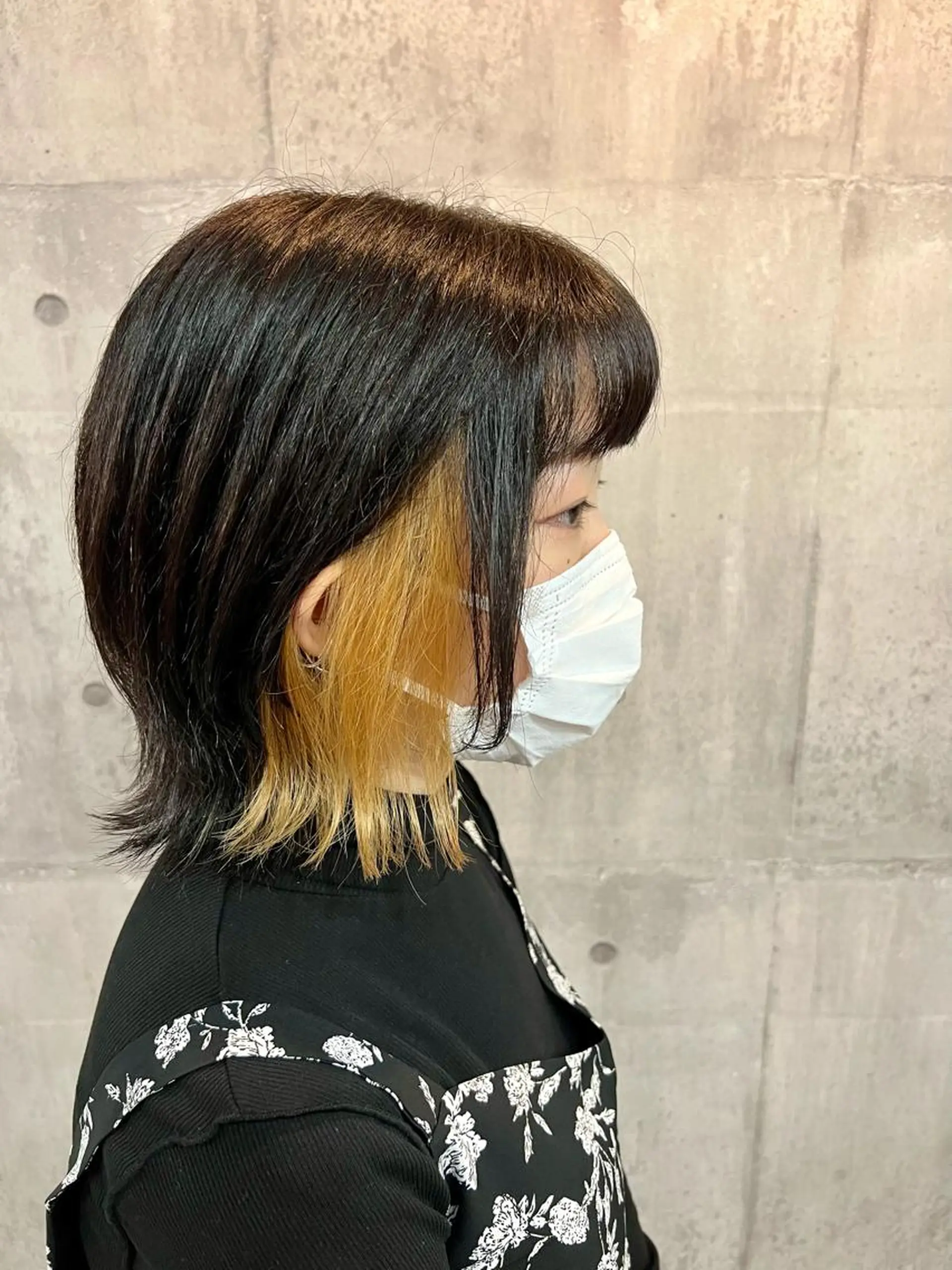 ショート カラー 切りっぱなしボブ ベージュカラー イヤリングカラー ボブ ヘアカラー トリートメント レイヤー/韓国 ハイトーン興津史弥のヘアスタイル