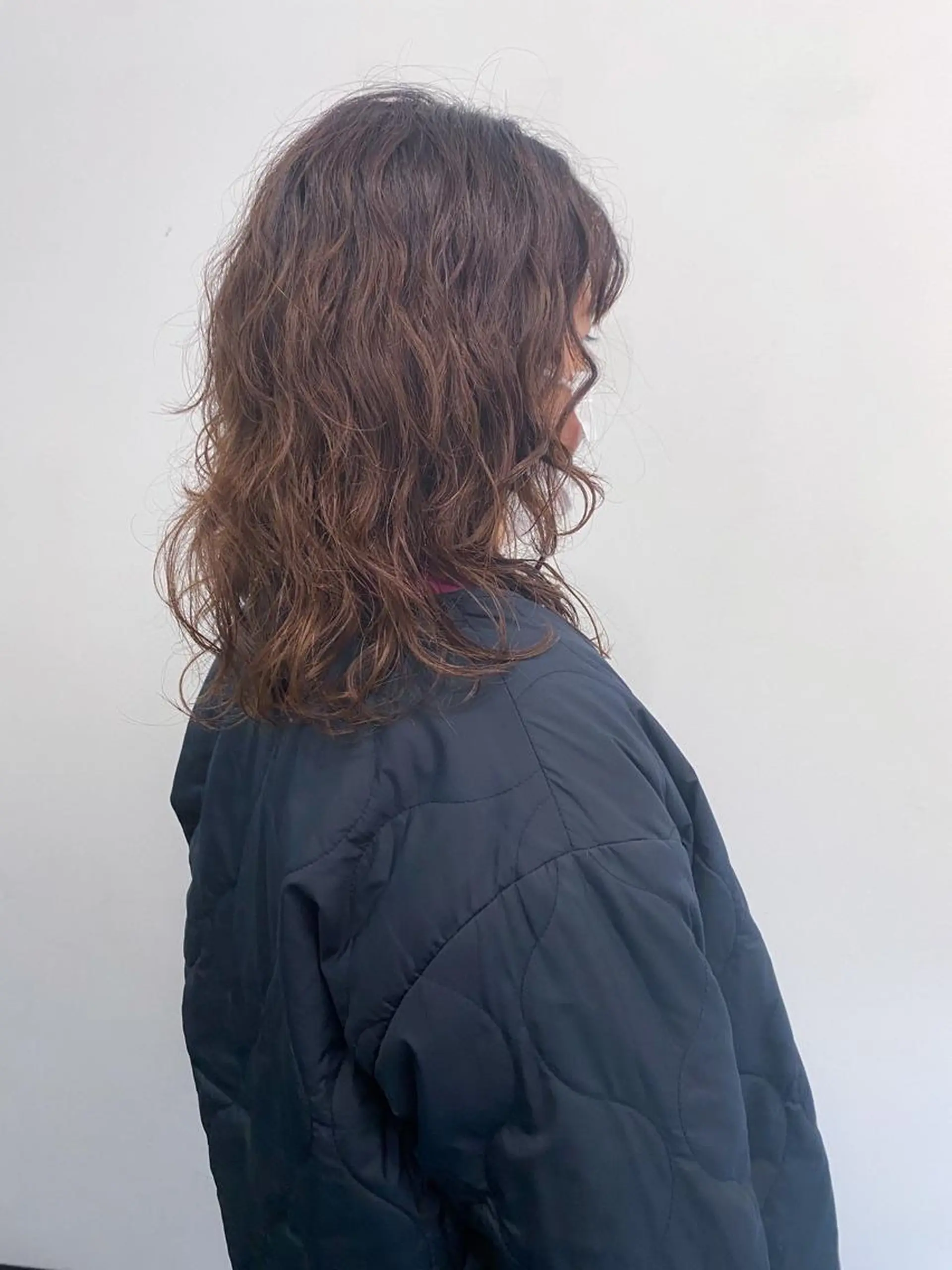 ミディアム パーマ THE DAY所属・AKI HASHIMOTOのヘアスタイル