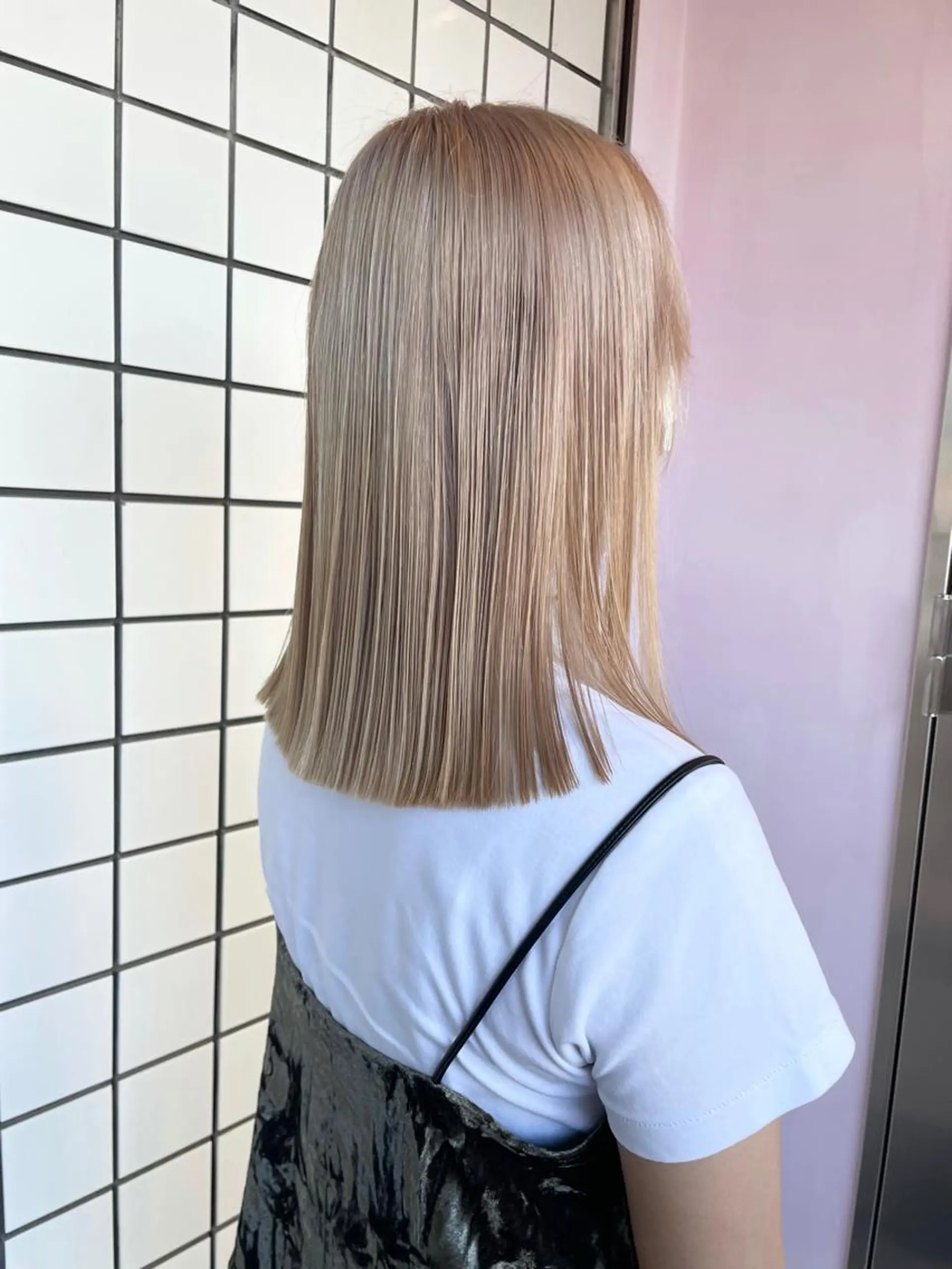 セミロング カラー ブリーチ ブロンド ハイトーンカラー 心斎橋/ブリーチ minamiのヘアスタイル