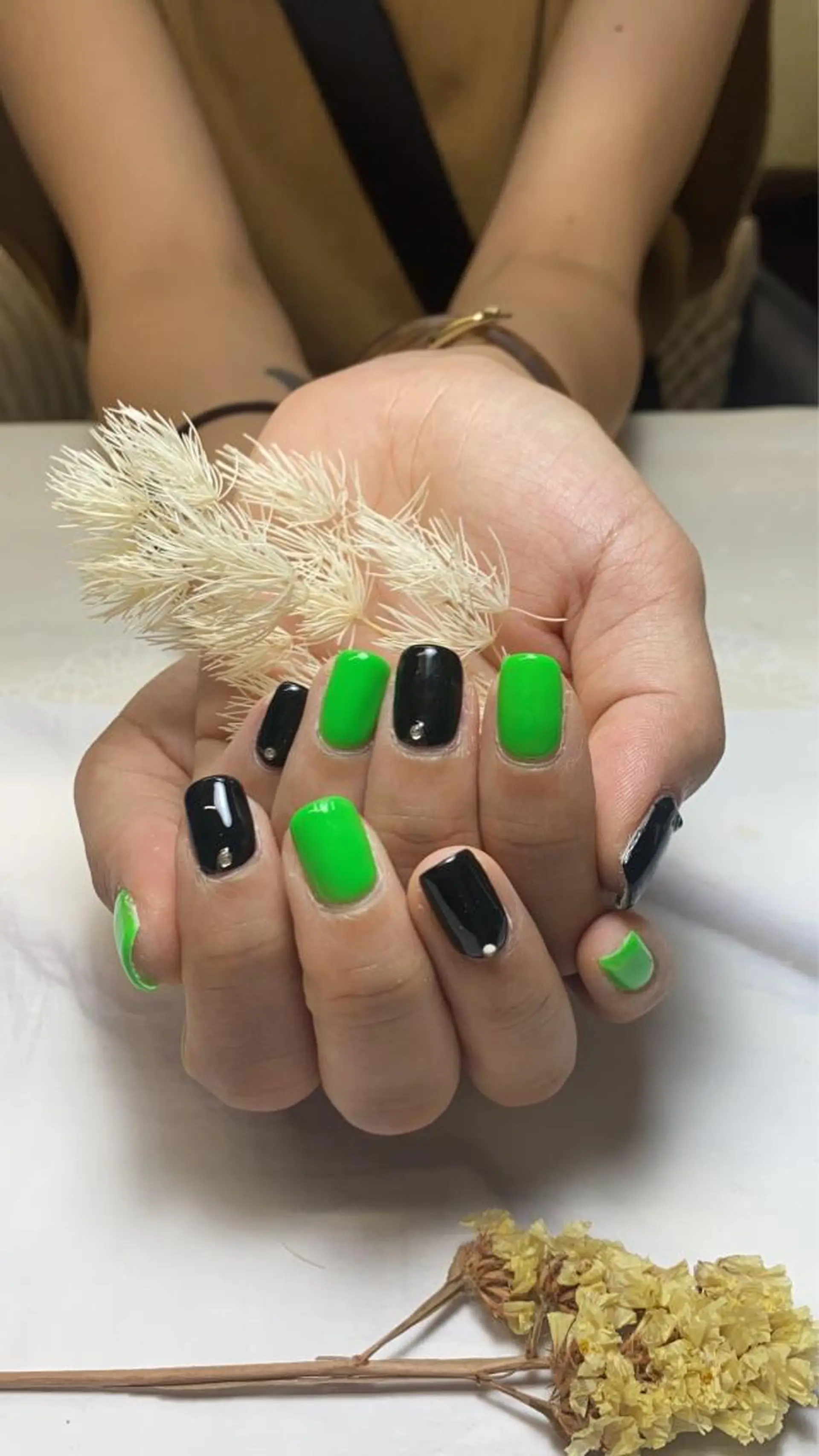 ネイル INF ネイルサロンのネイルデザイン