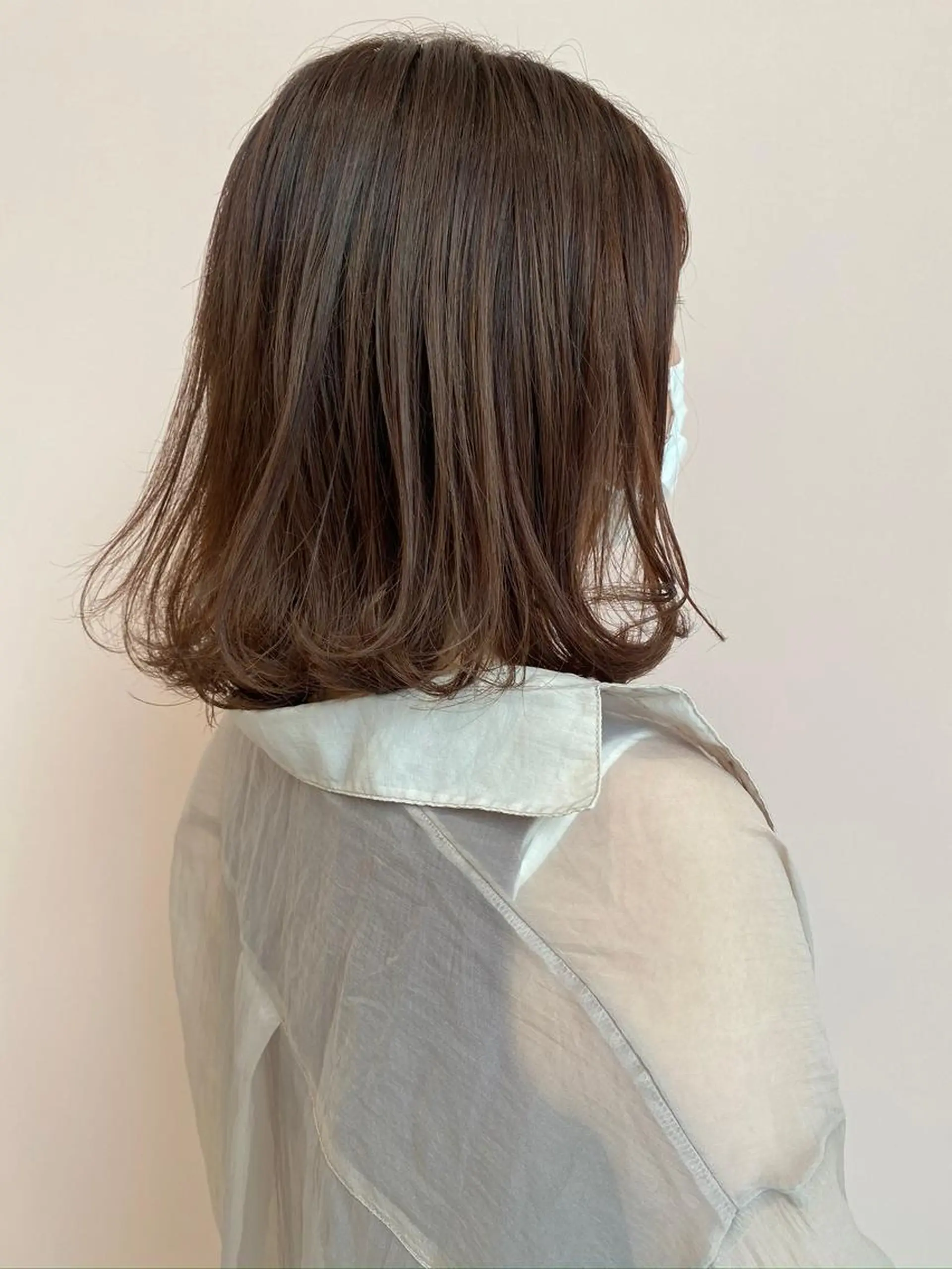 ミディアム 西本 夏美のヘアスタイル