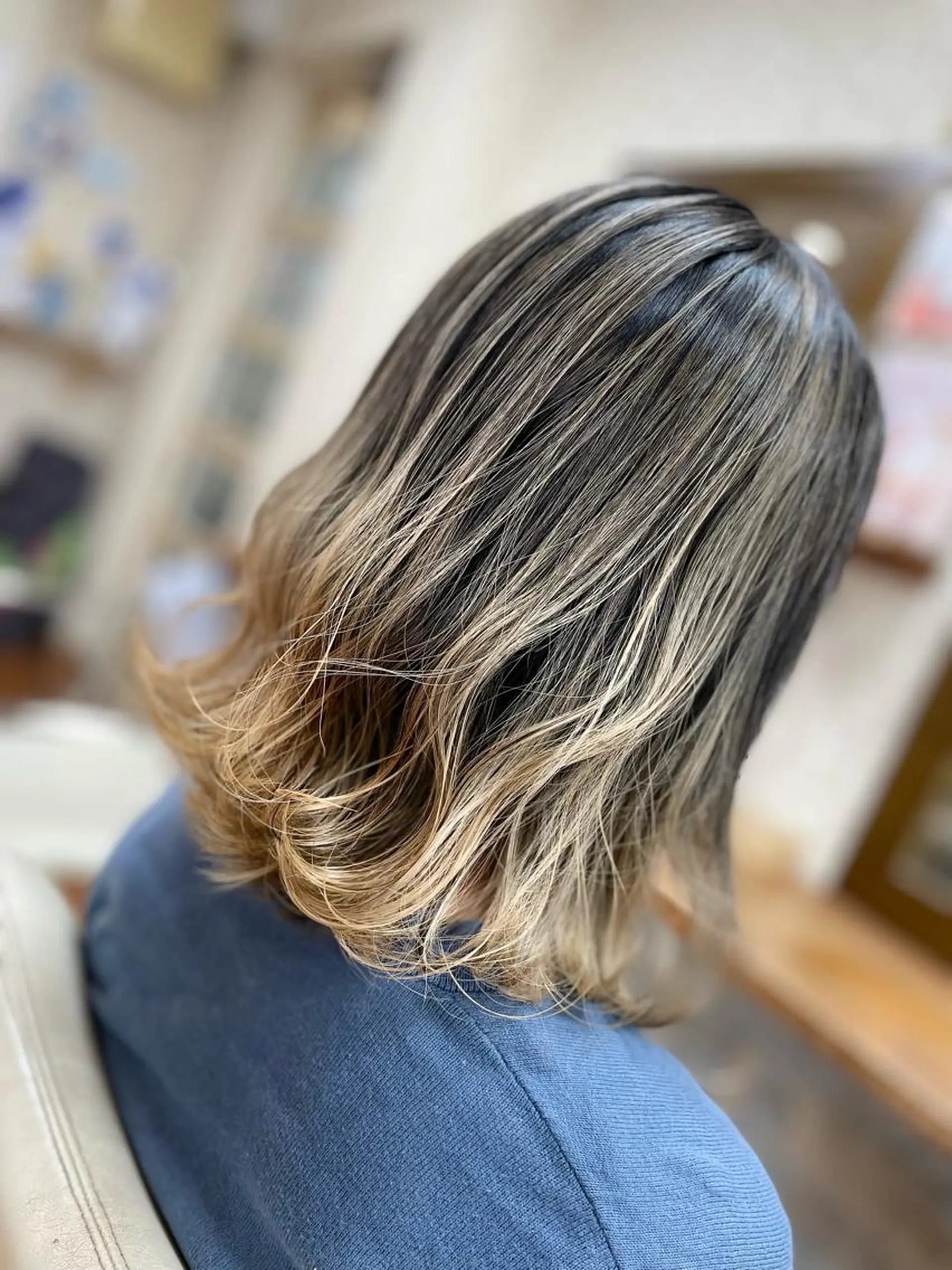 ミディアム レイヤーカット LOPEZ LAB所属・🦁LOPEZLAB /RUNA🌙のヘアスタイル