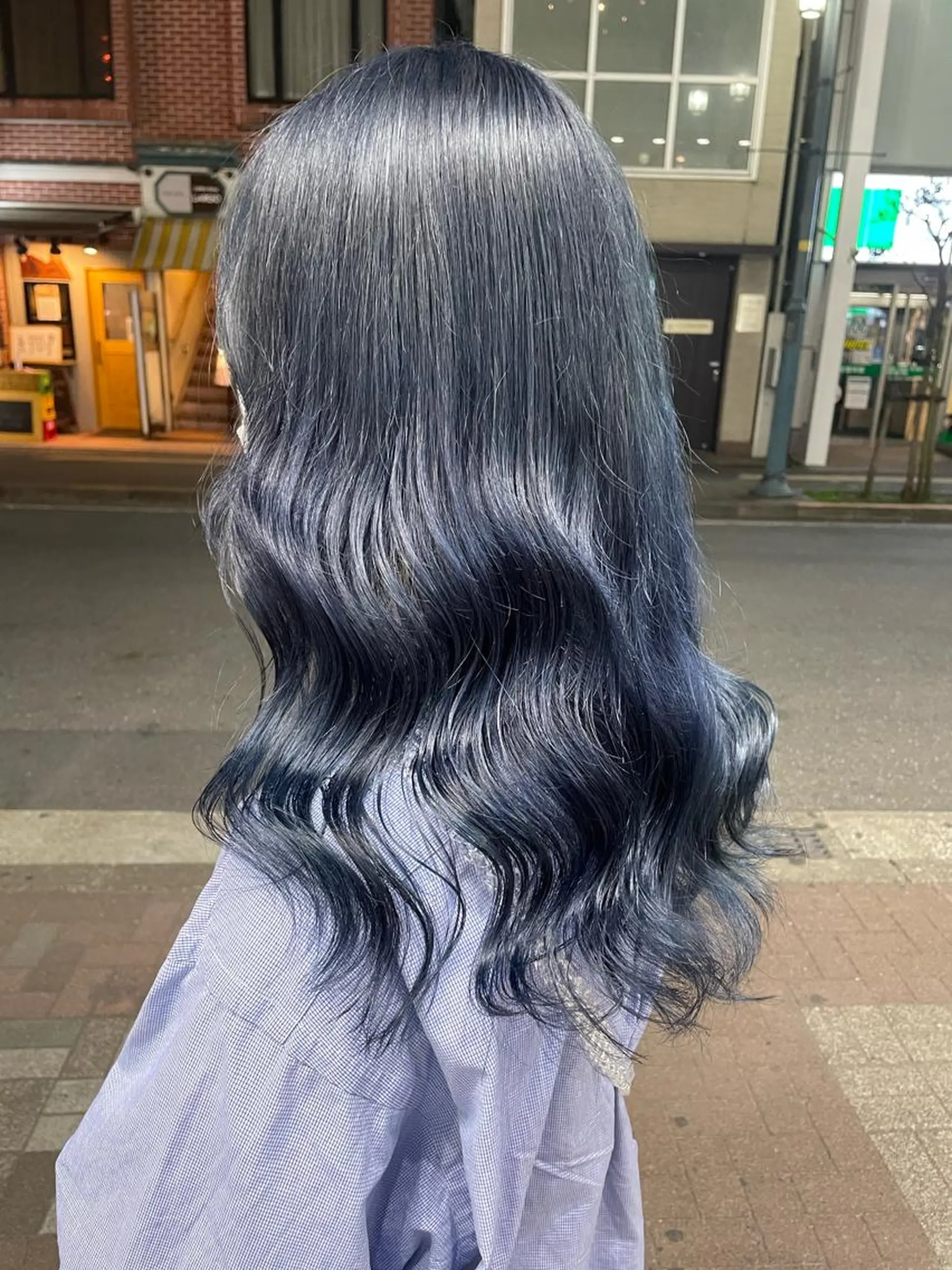 セミロング カラー ブリーチ ケアブリーチ ダブルカラー イヤリングカラー イルミナカラー 韓国ヘア🦋 MIYUのヘアスタイル