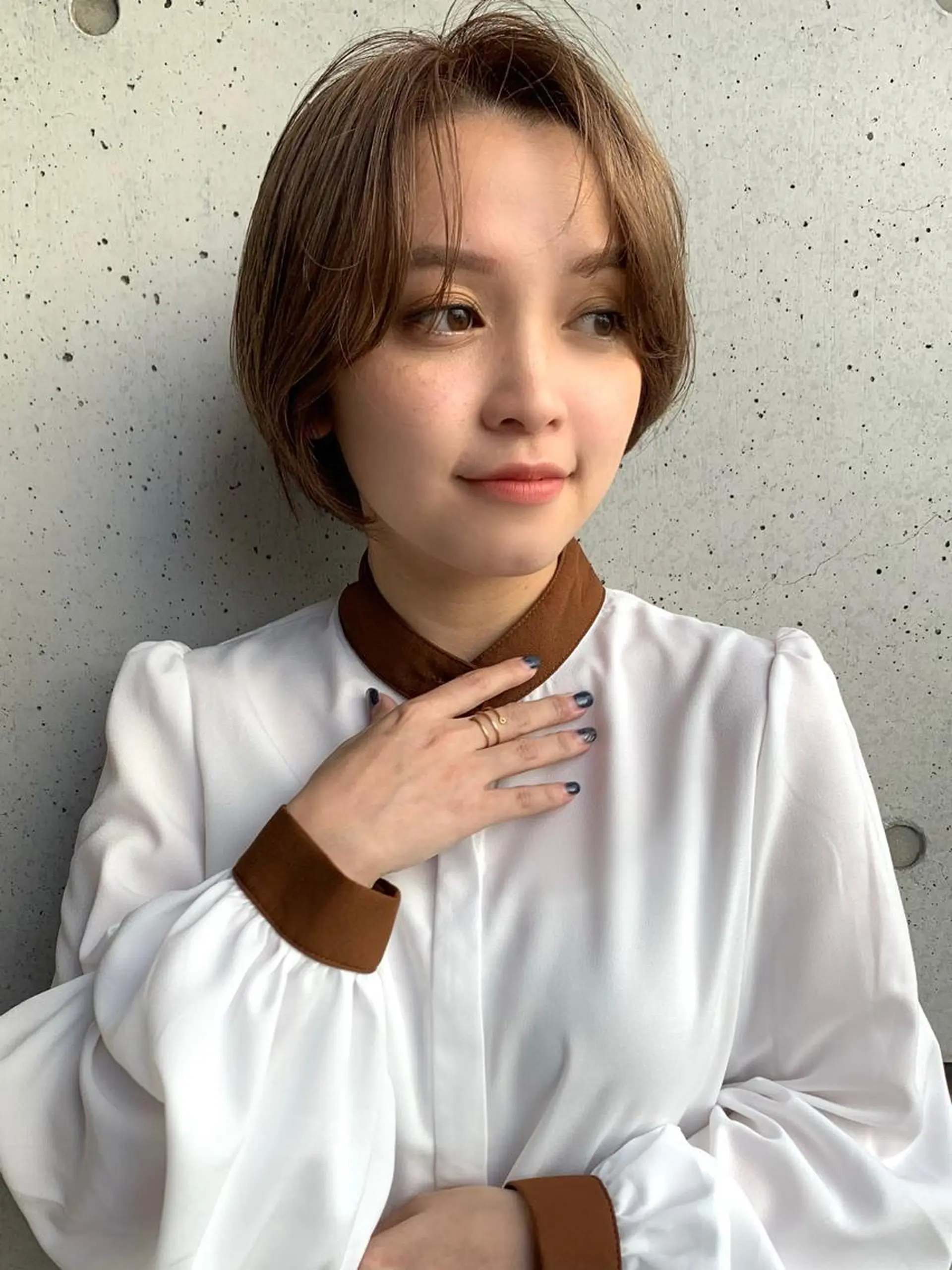 ショート カラー ベージュカラー ブリーチ グラデーションカラー ハイトーンカラー kibito所属・大西 真人🪴のヘアスタイル