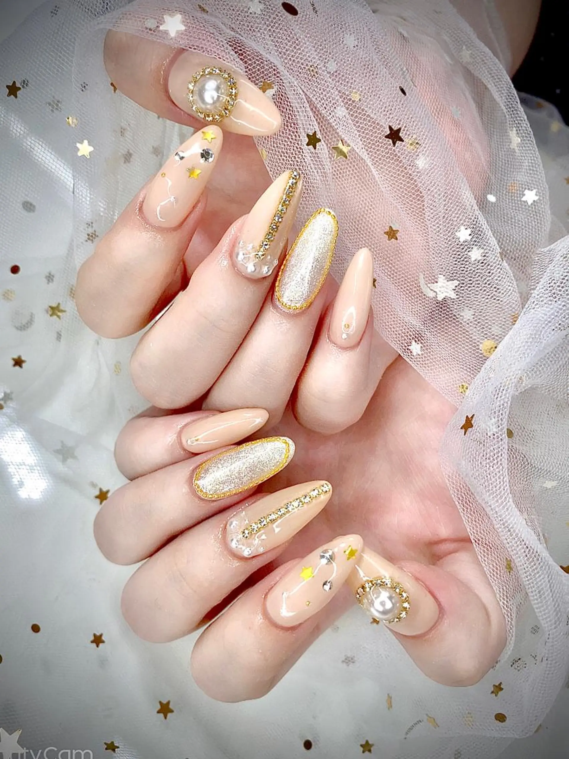 ネイル I-nailロング /ワンホン/キラキラのネイルデザイン