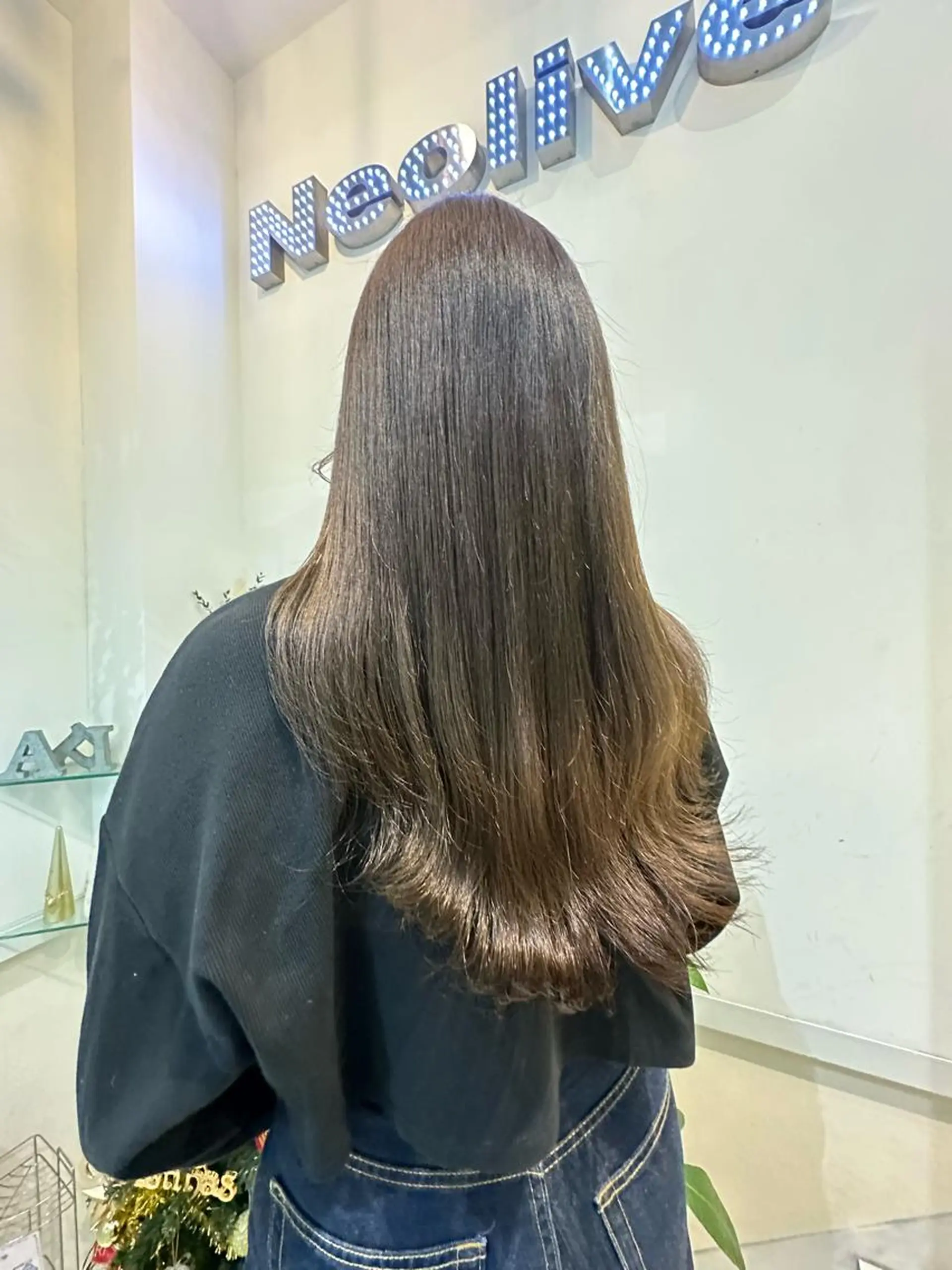 ロング カラー アッシュ オリーブアッシュ 透けるbrown カラー🎗♡yukaのヘアスタイル