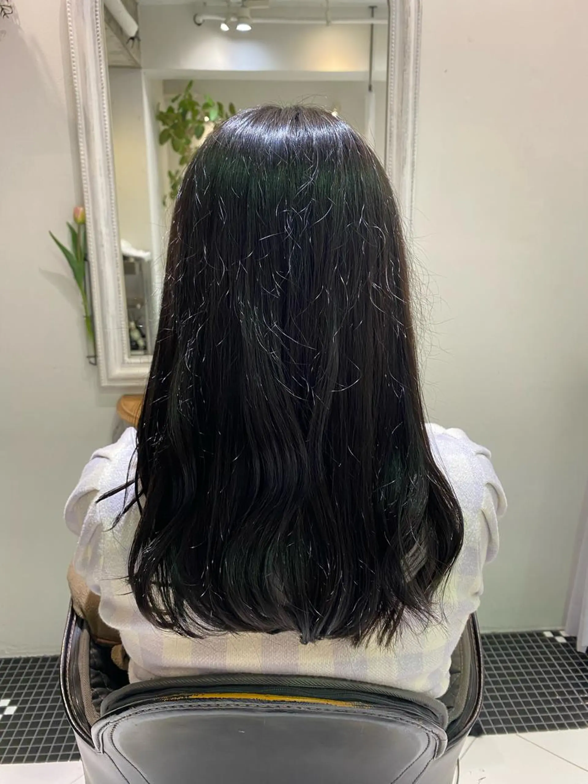 ミディアム カラー ducha所属・DUCHA Tomida naoのヘアスタイル